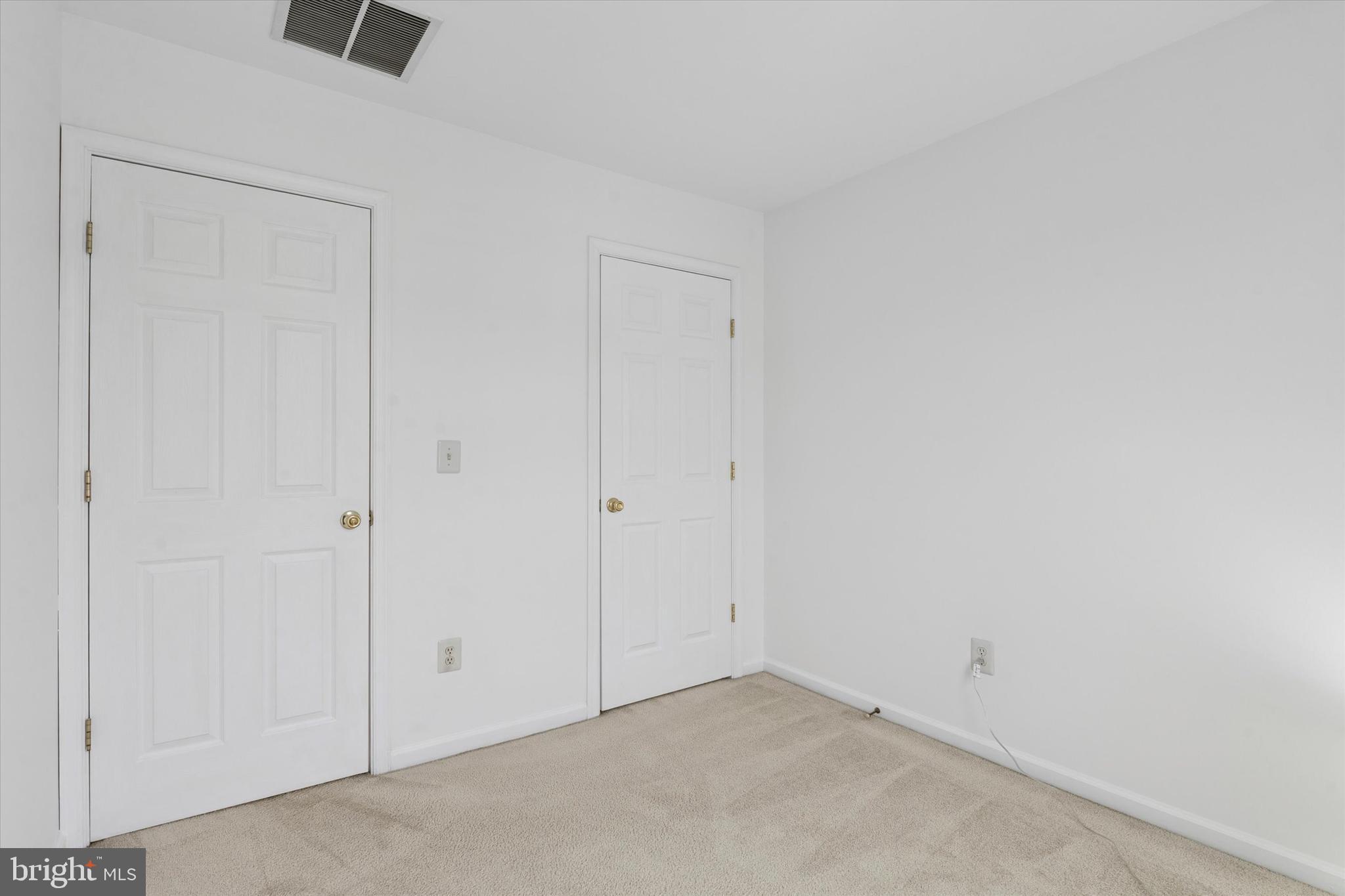 BROOKFIELD - Residential