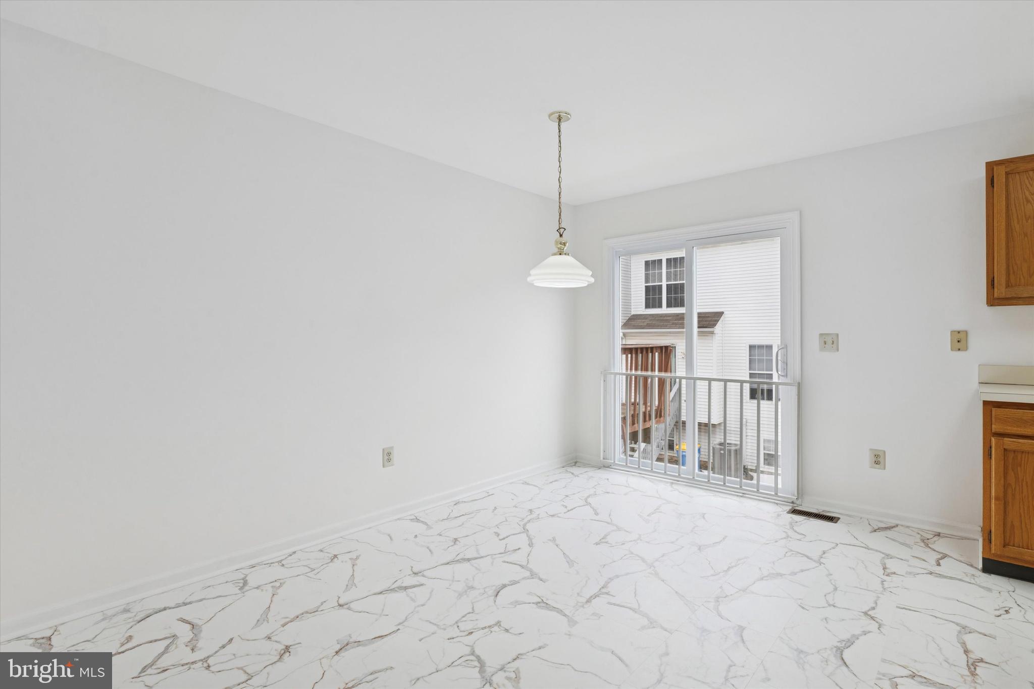 BROOKFIELD - Residential