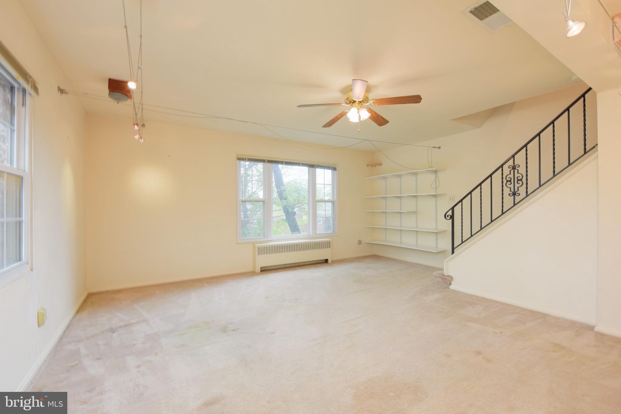 WARWICK VILLAGE - Residential