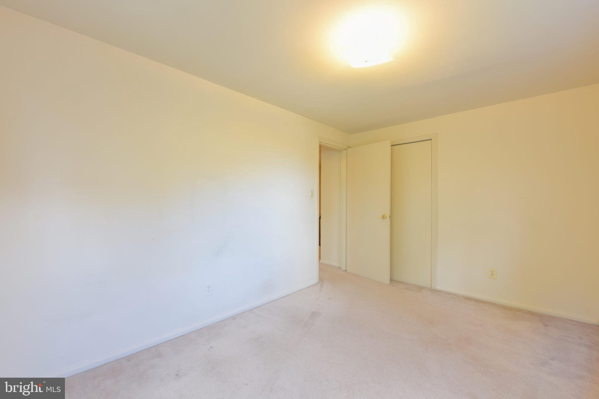 WARWICK VILLAGE - Residential