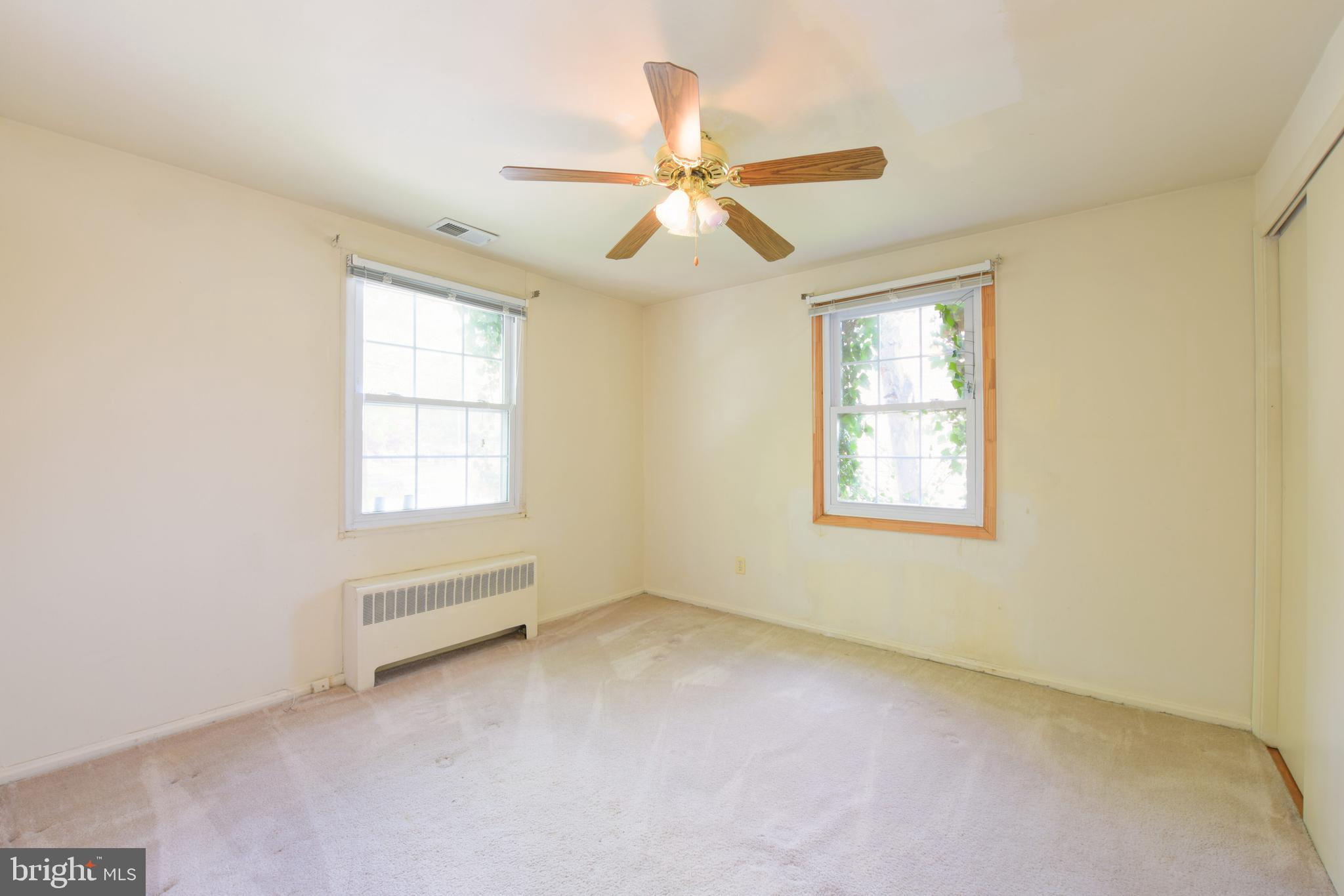 WARWICK VILLAGE - Residential