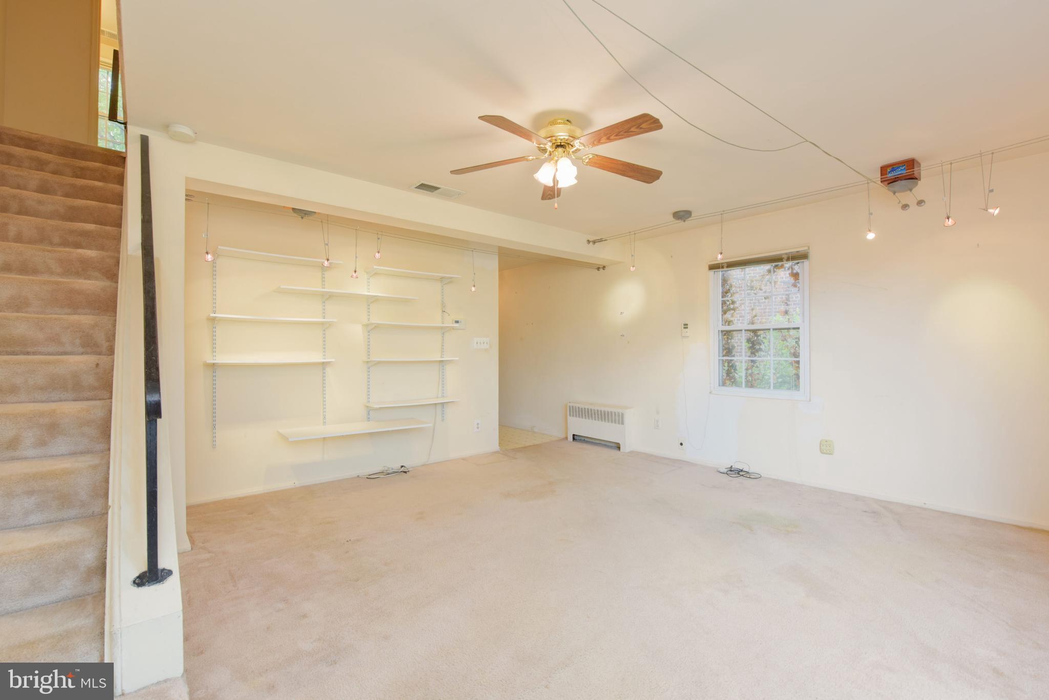 WARWICK VILLAGE - Residential