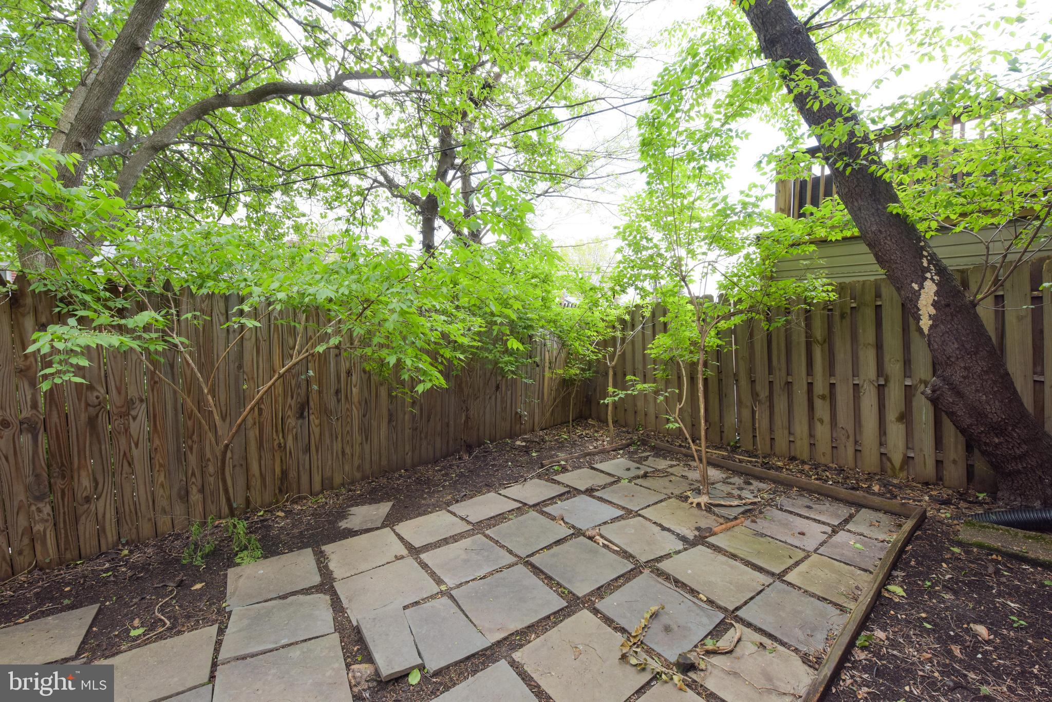 WARWICK VILLAGE - Residential