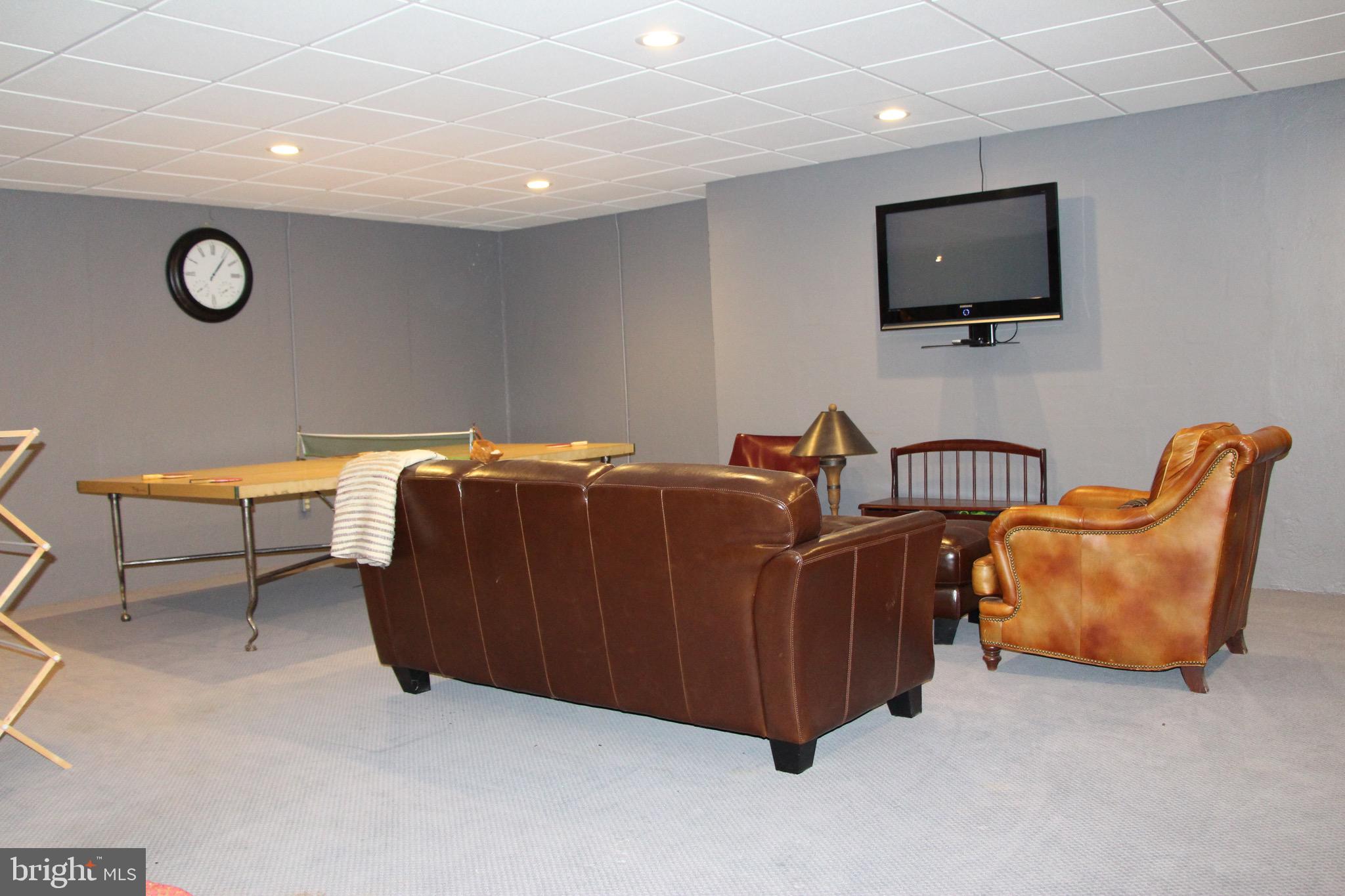 RADNOR HUNT - Residential