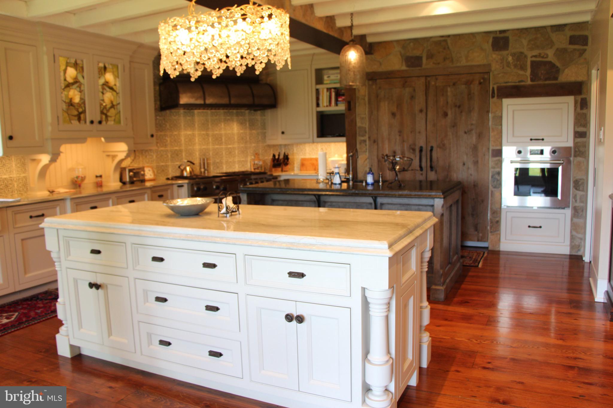 RADNOR HUNT - Residential