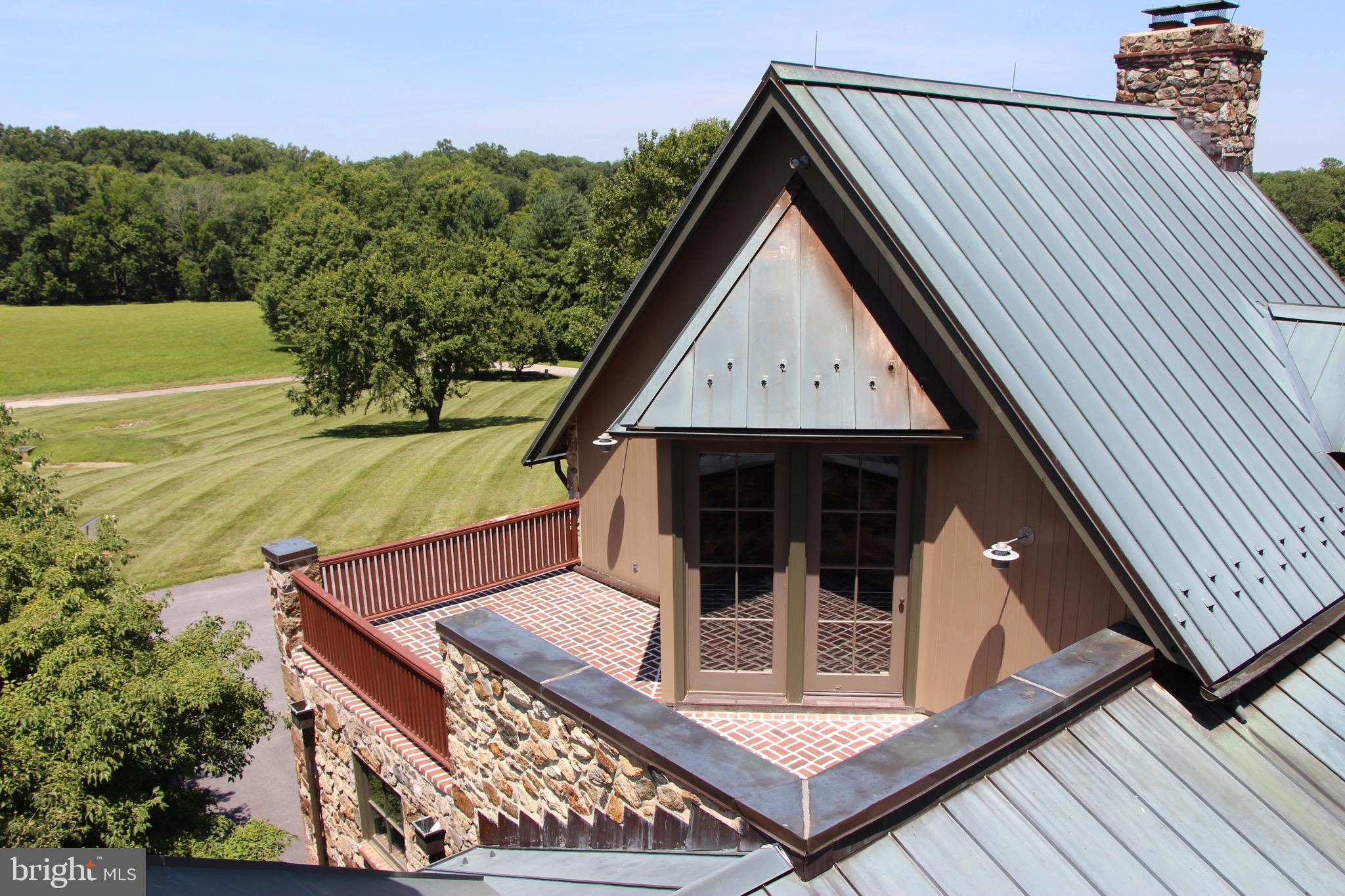 RADNOR HUNT - Residential