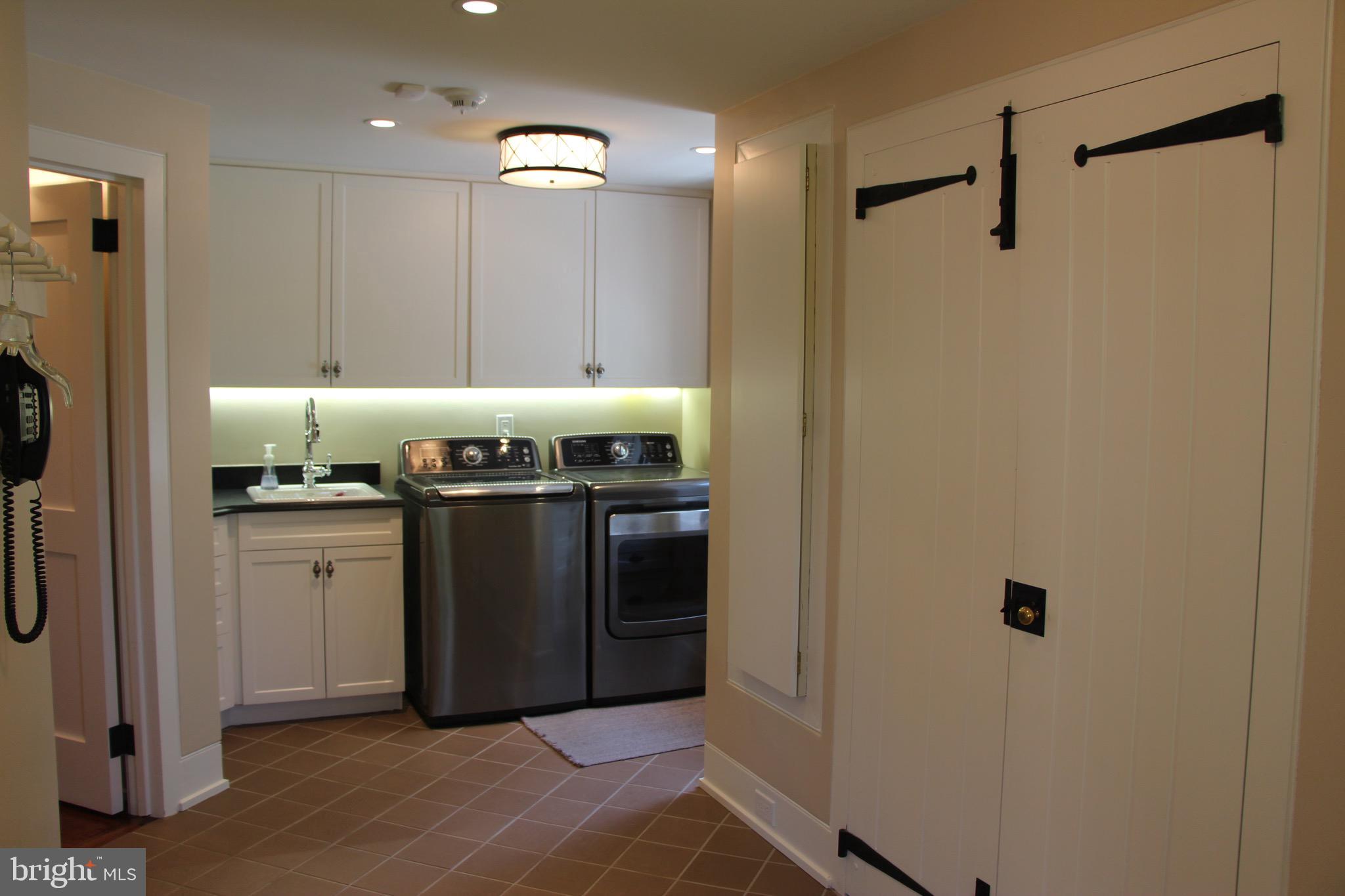 RADNOR HUNT - Residential