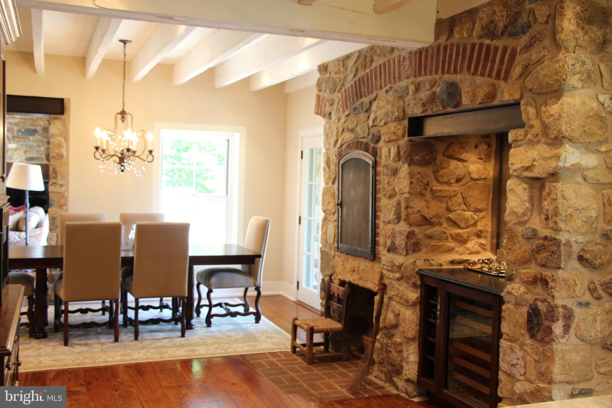 RADNOR HUNT - Residential