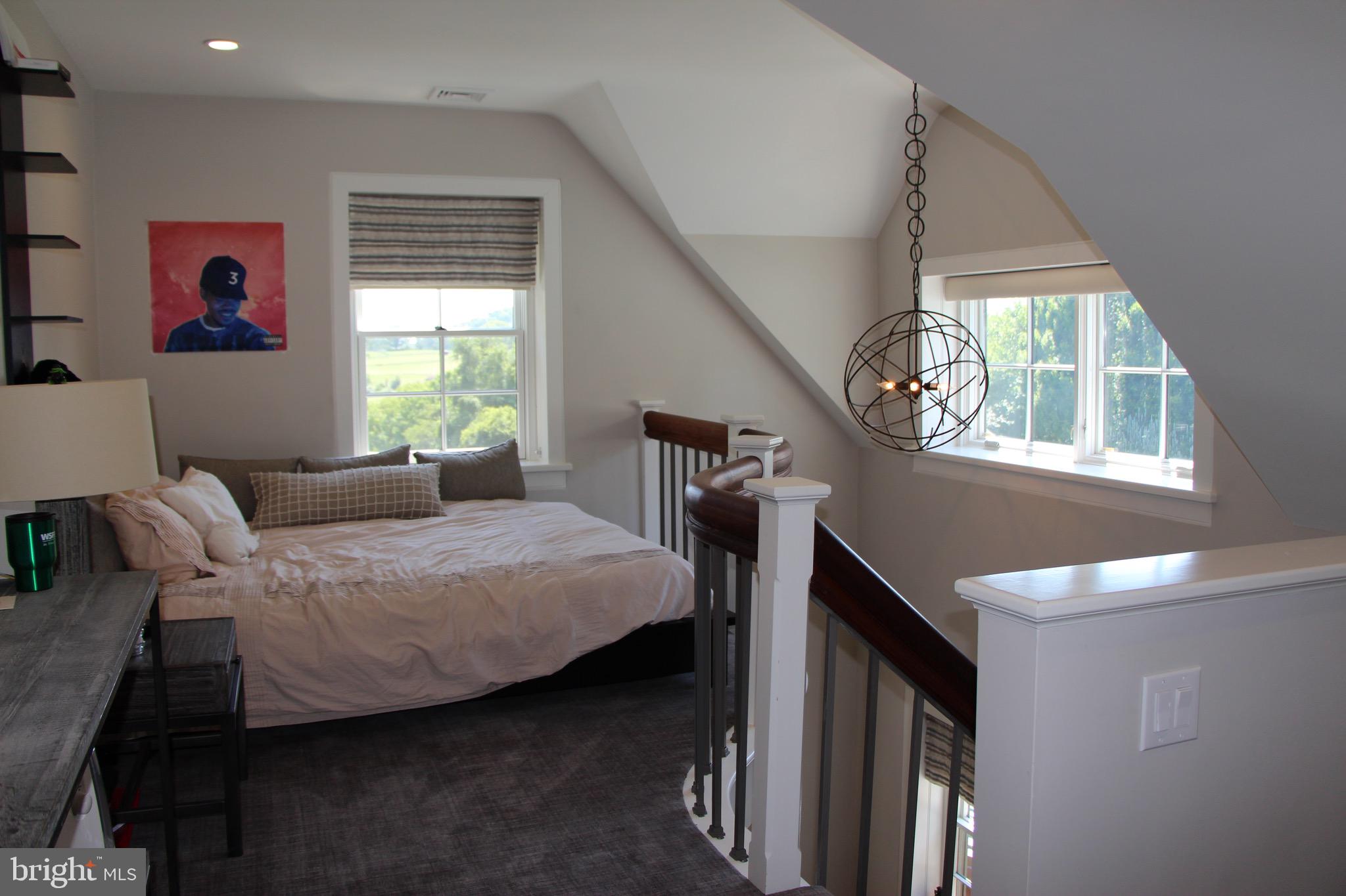 RADNOR HUNT - Residential