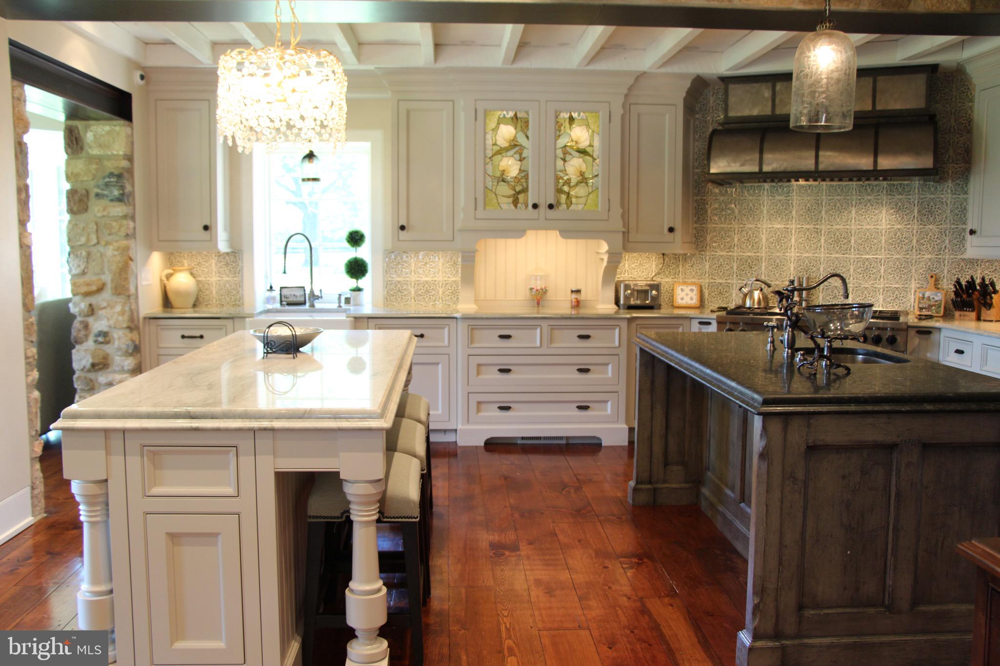 RADNOR HUNT - Residential