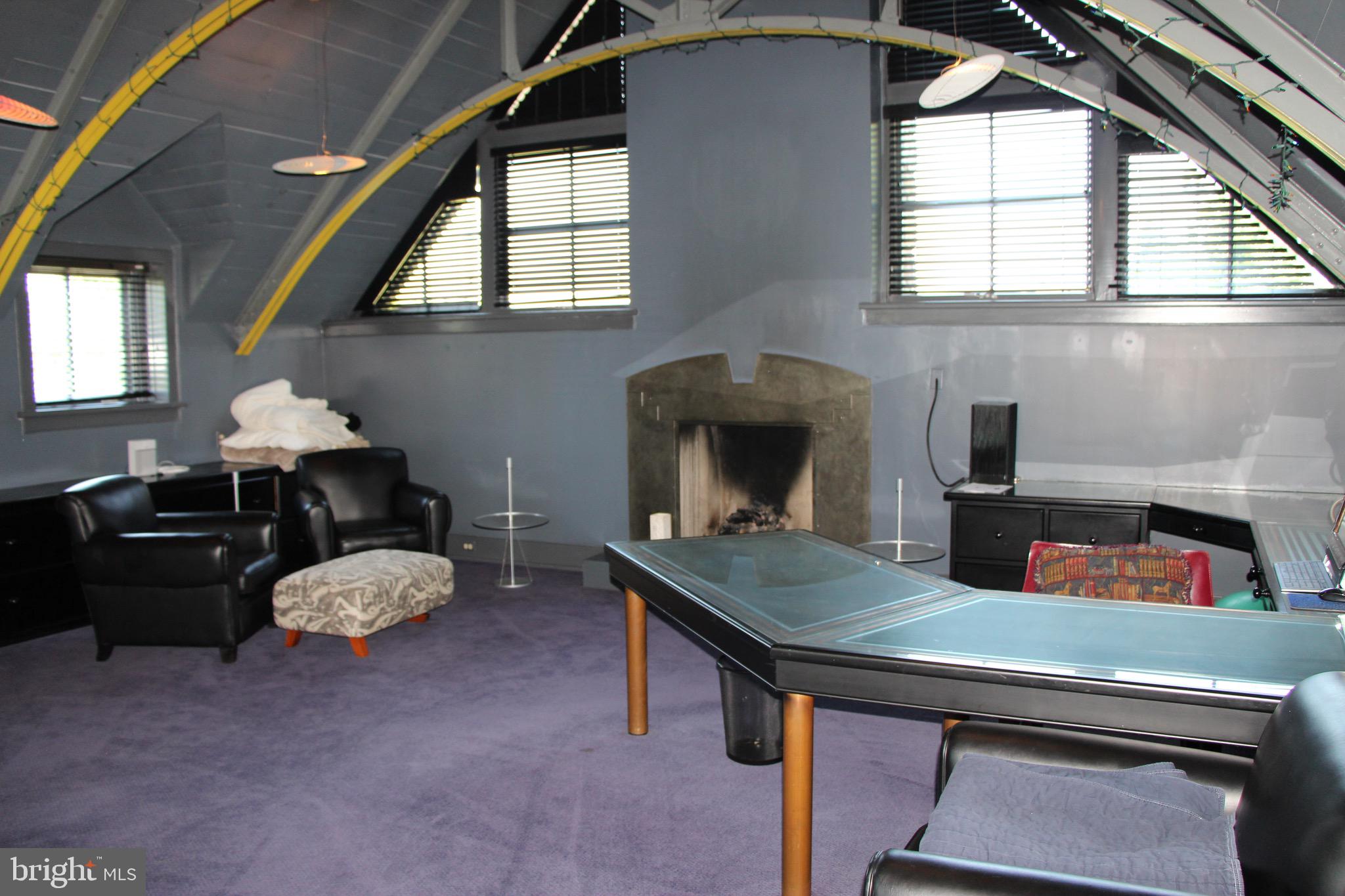 RADNOR HUNT - Residential