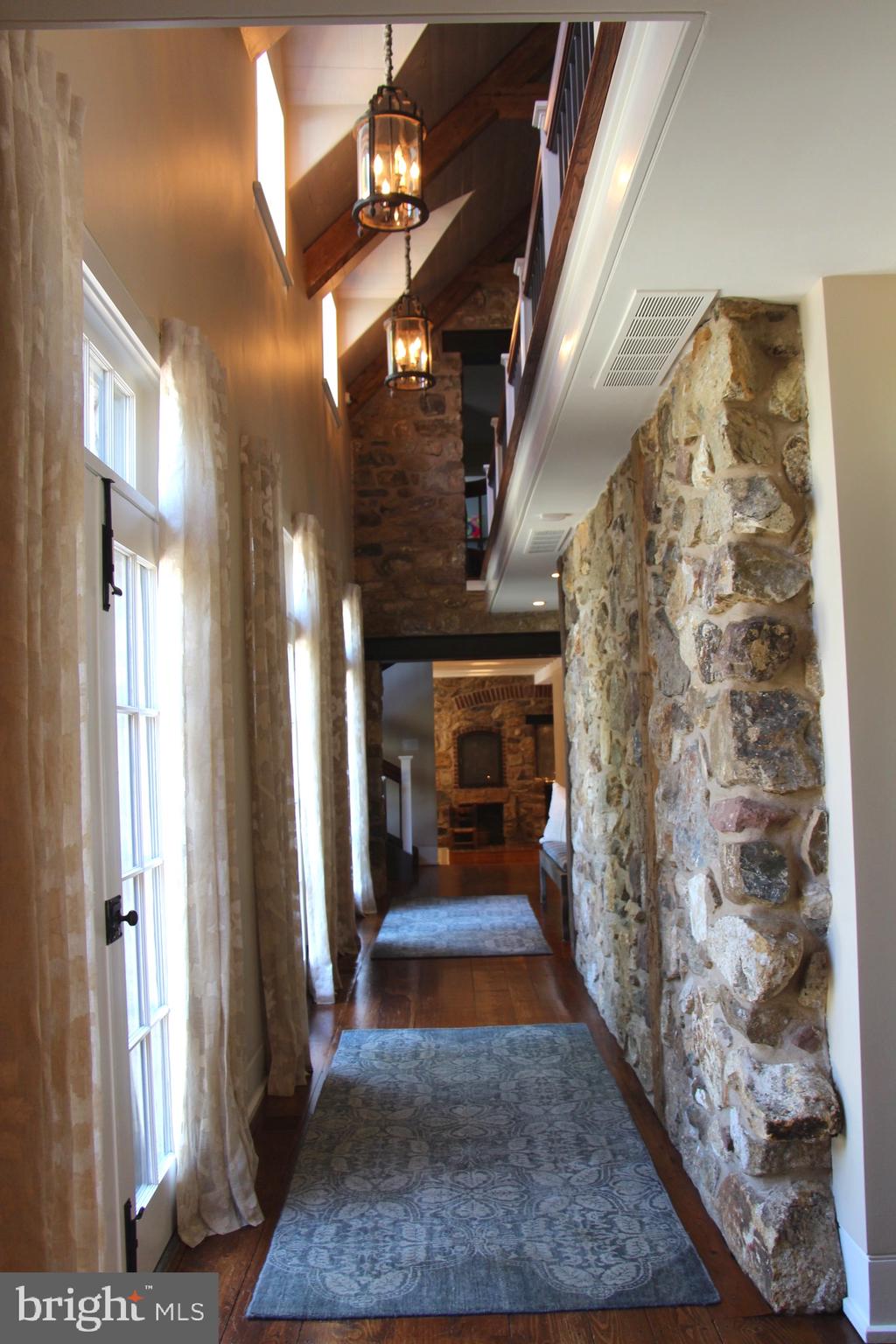 RADNOR HUNT - Residential