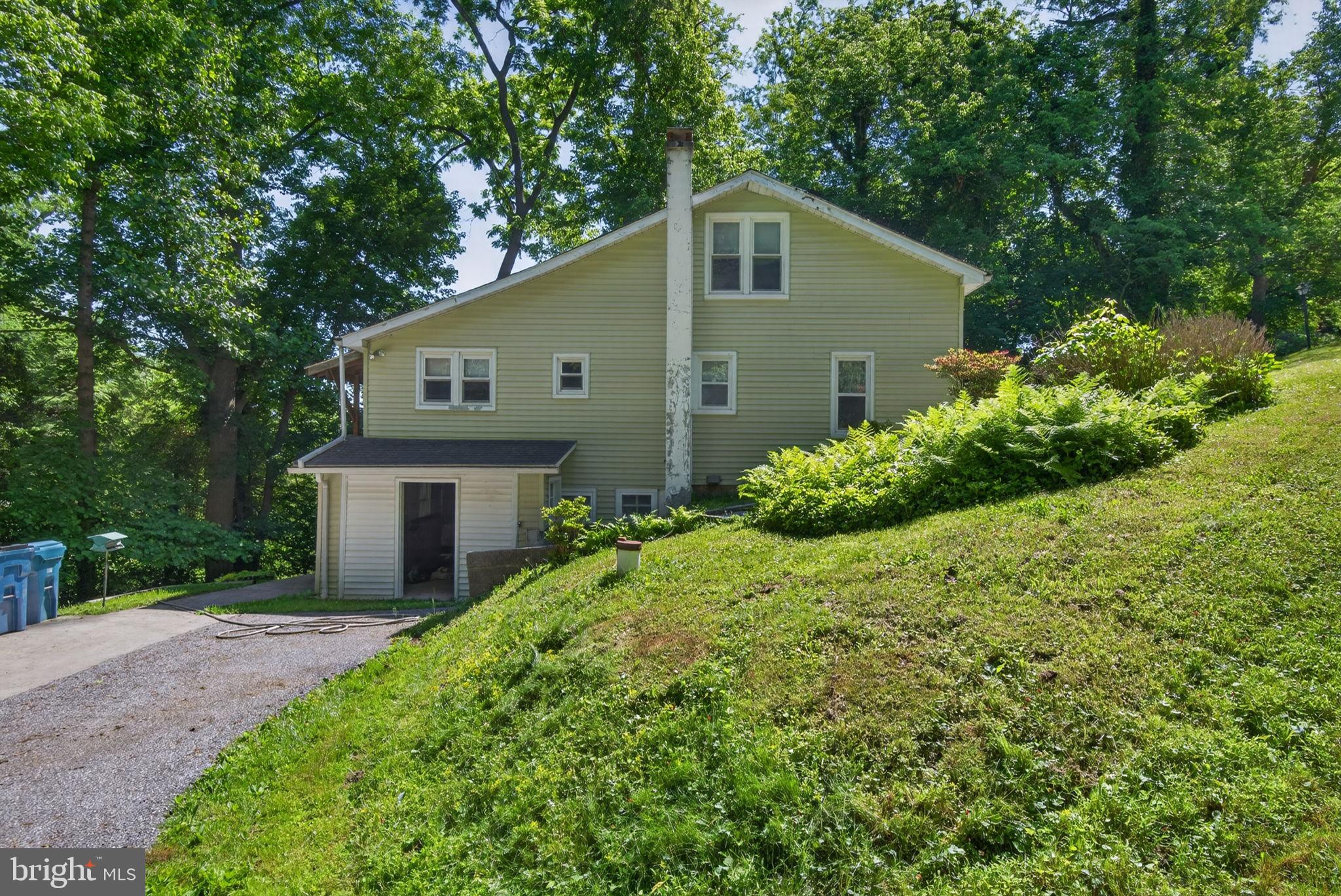 140 MURPHYS HOLLOW LANE