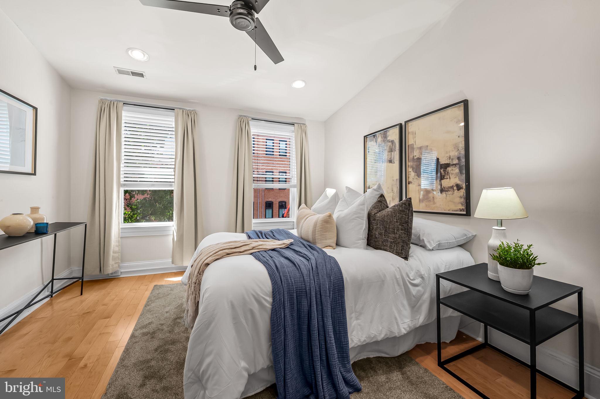 LOCUST POINT - Residential