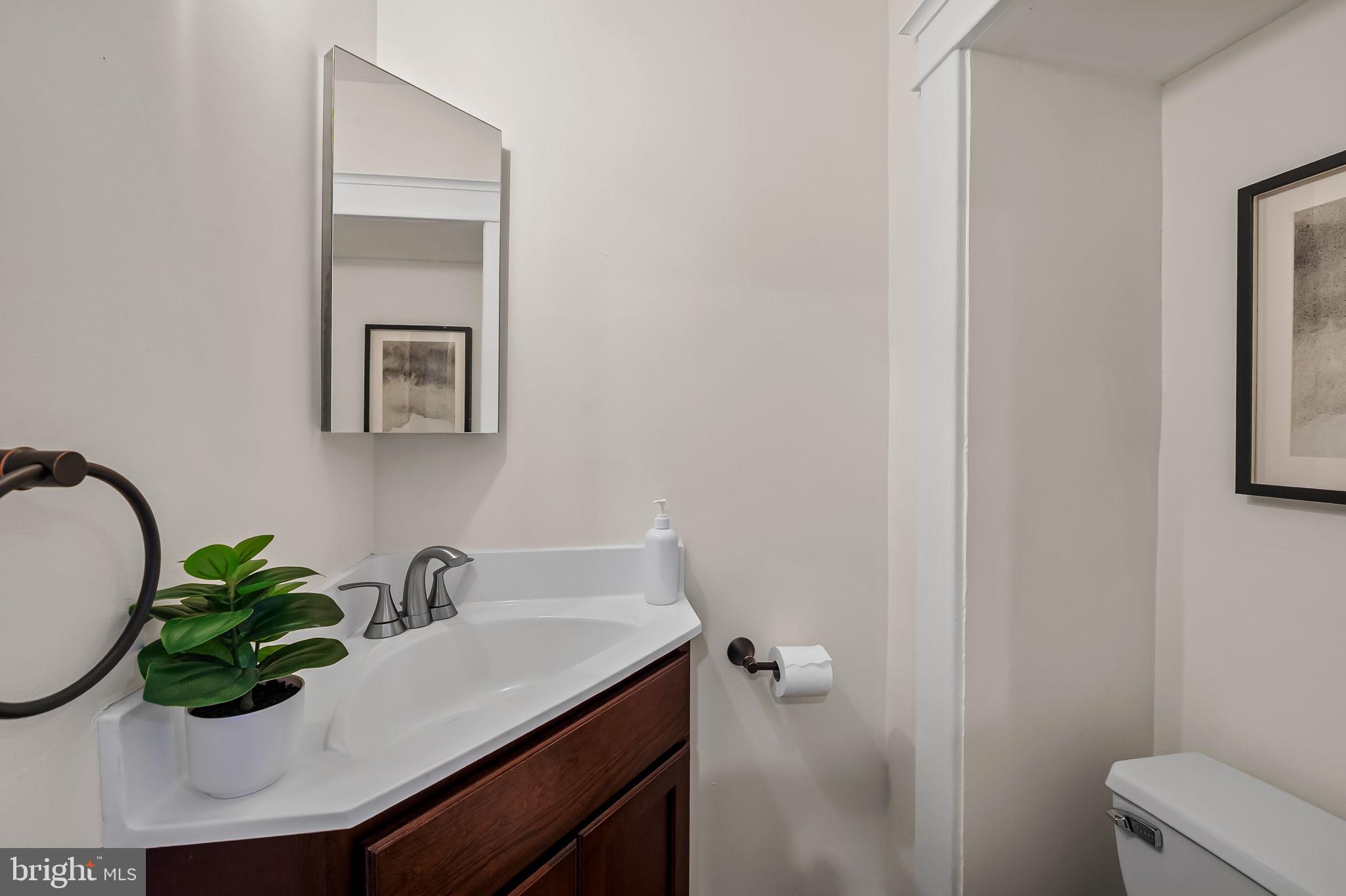 LOCUST POINT - Residential