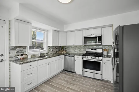 416 River Drive, Westville, NJ 08093 - #: NJGL2077600