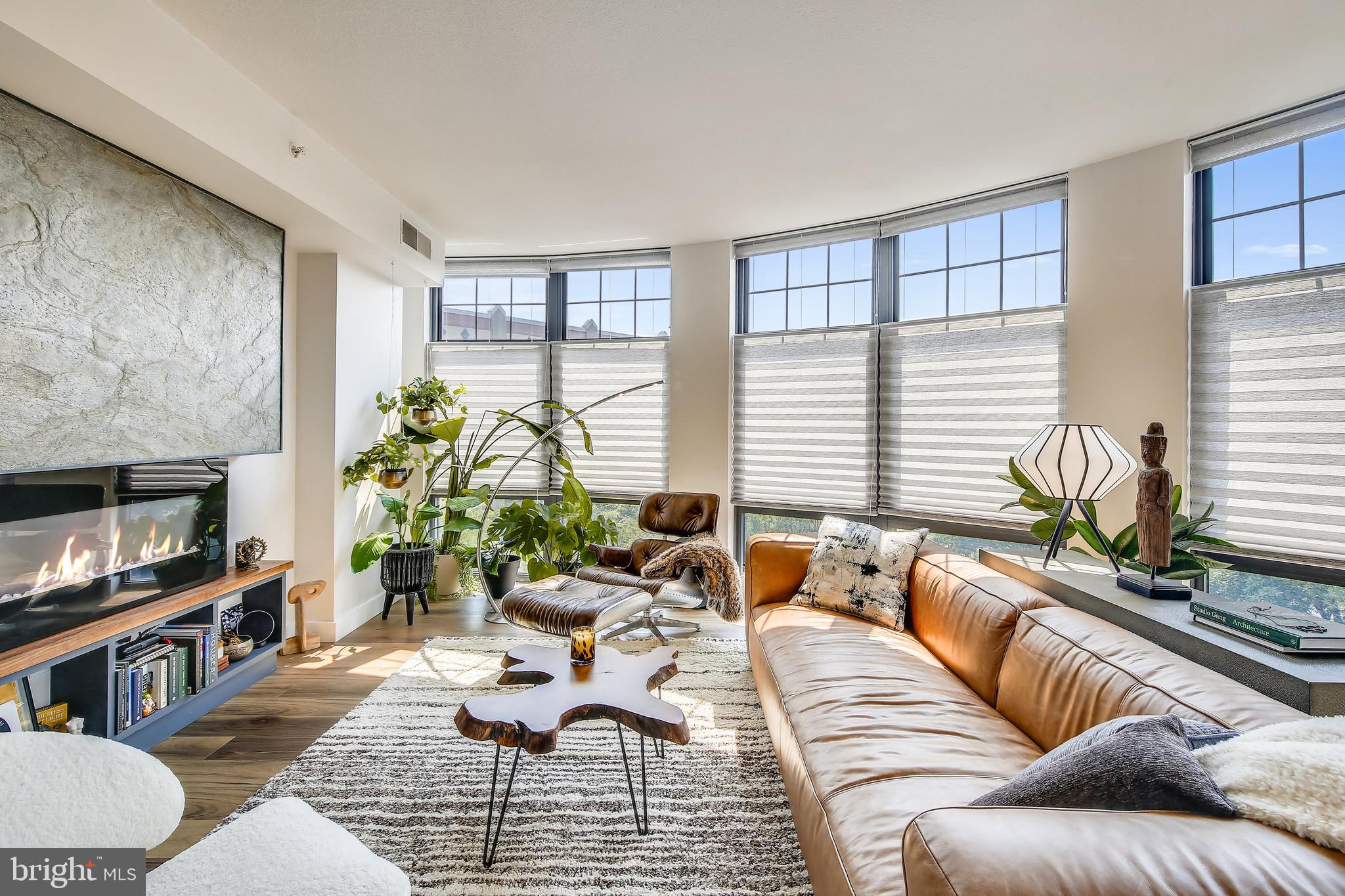 1021 N GARFIELD STREET N 438