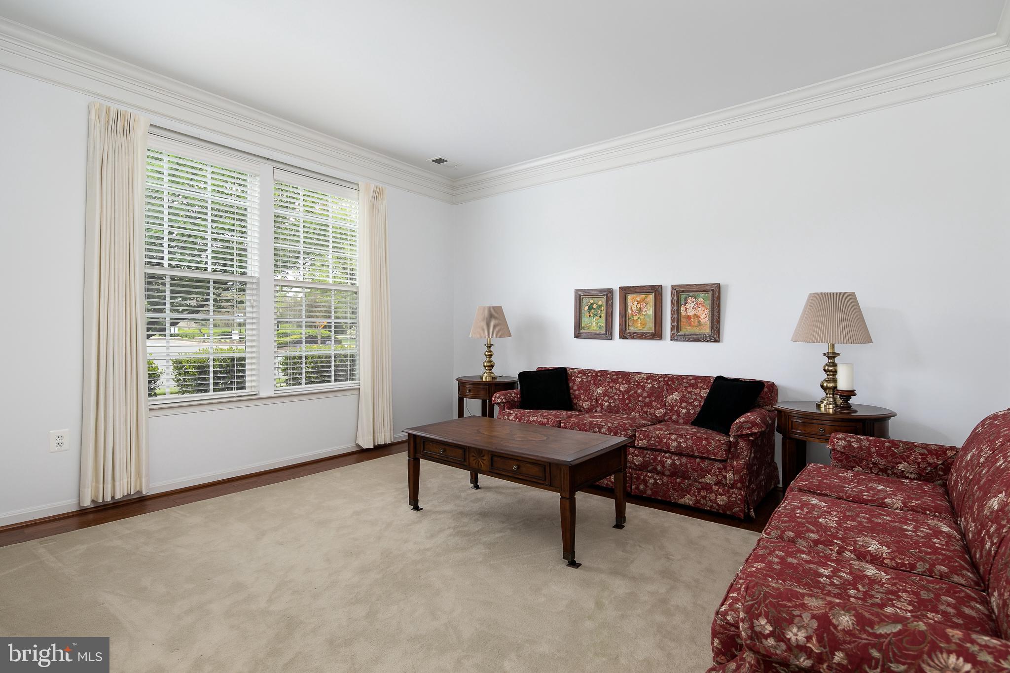 DUNBARTON - Residential