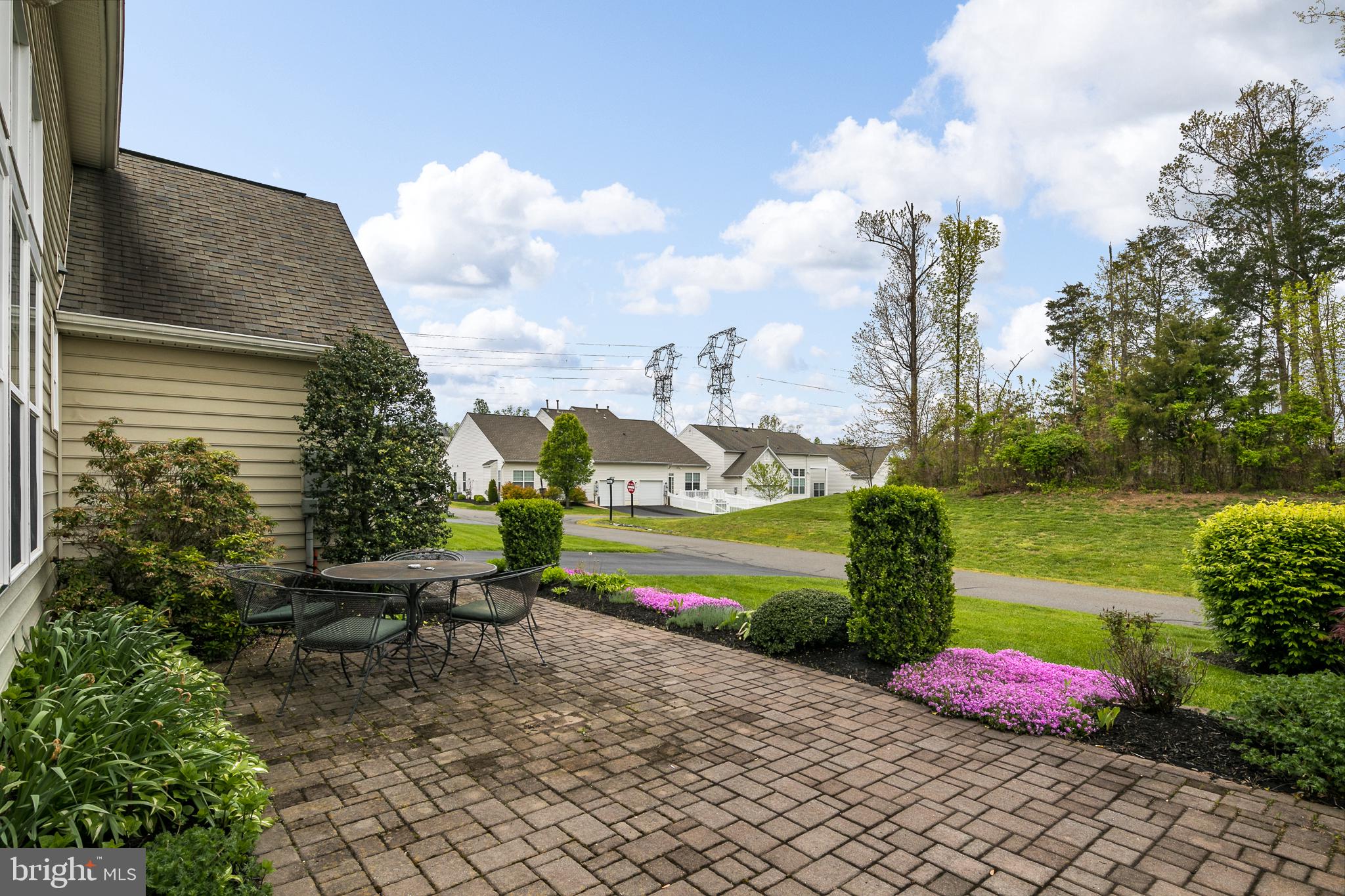 DUNBARTON - Residential