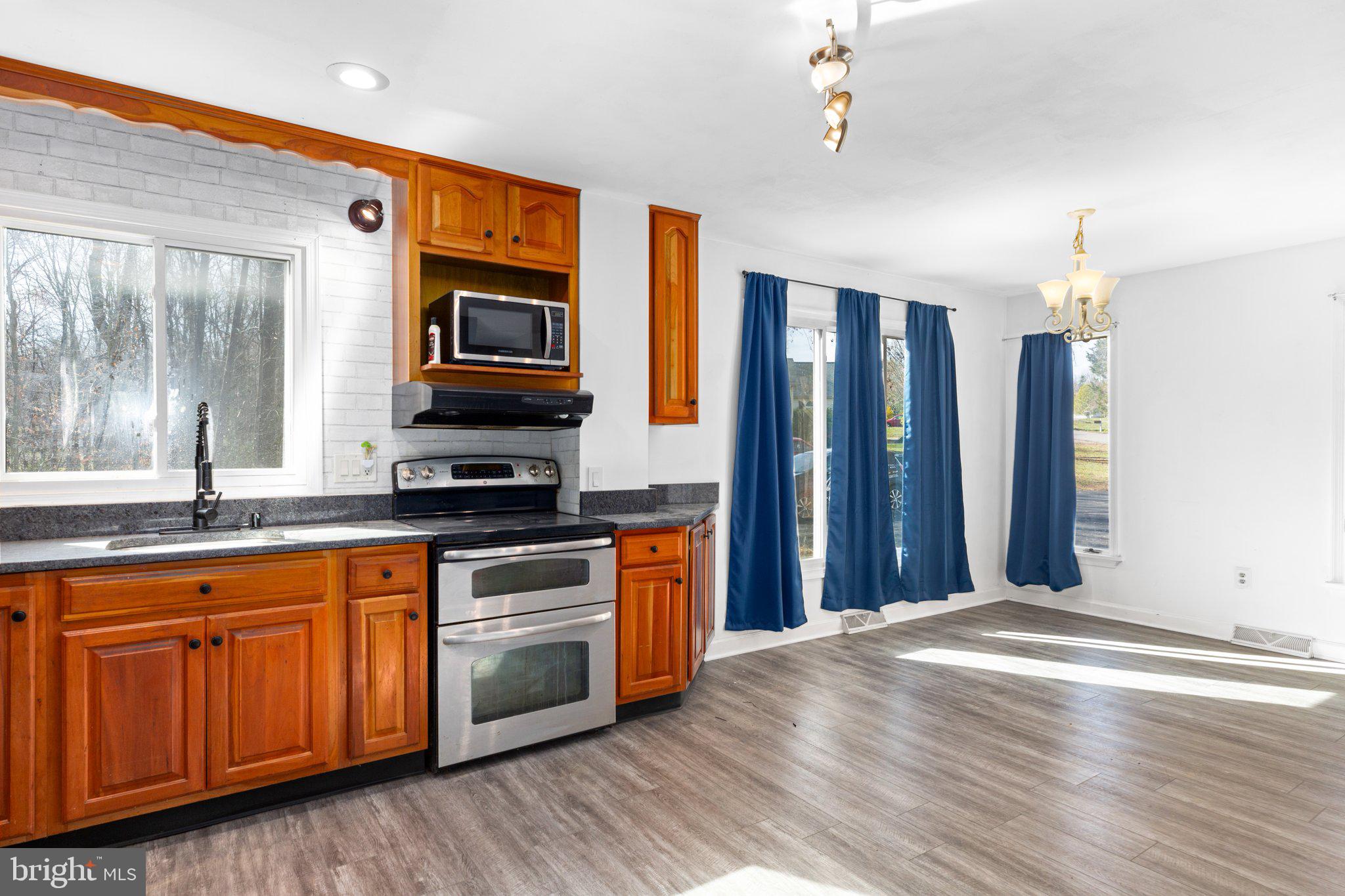 LAKE ACRES - Residential