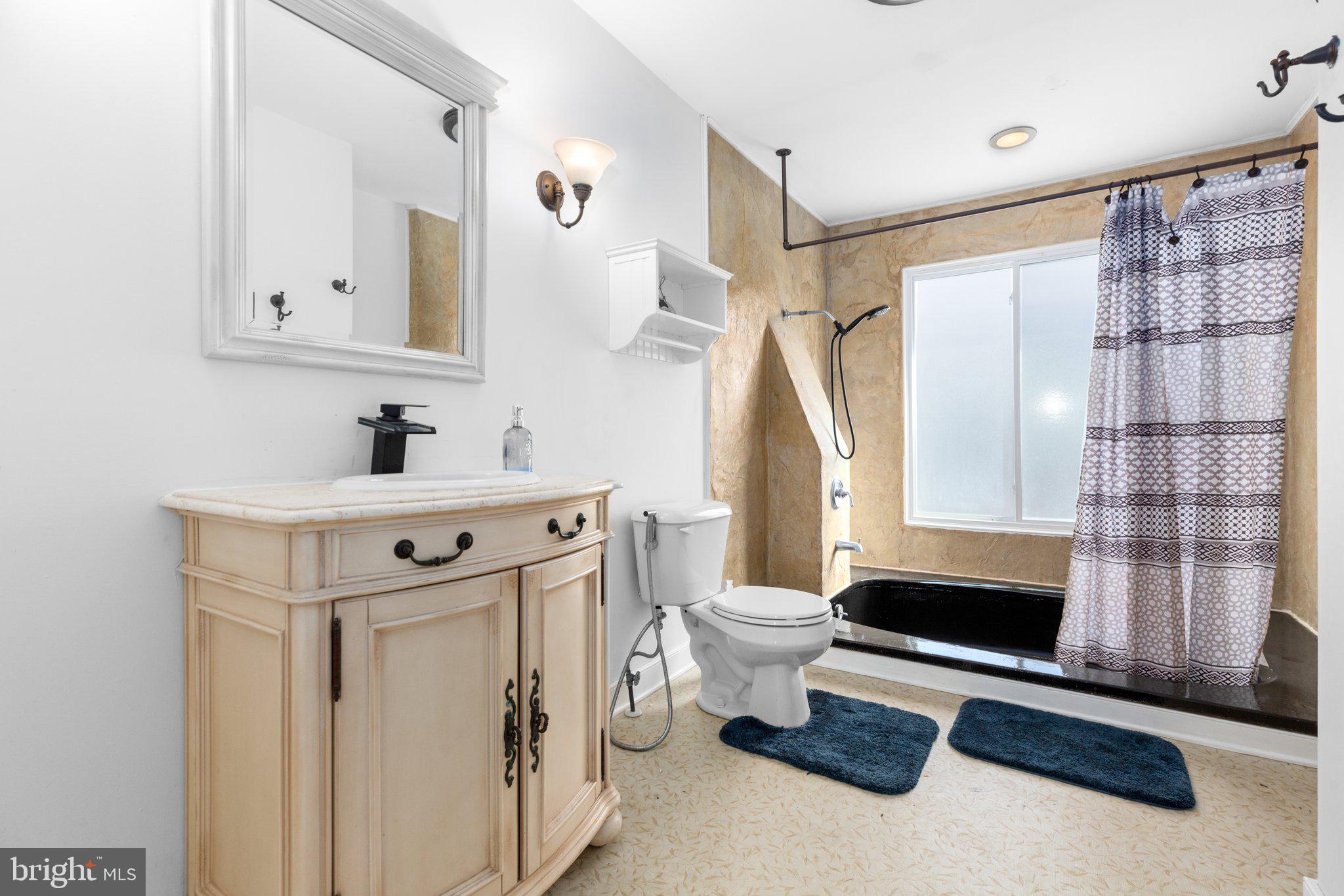 LAKE ACRES - Residential