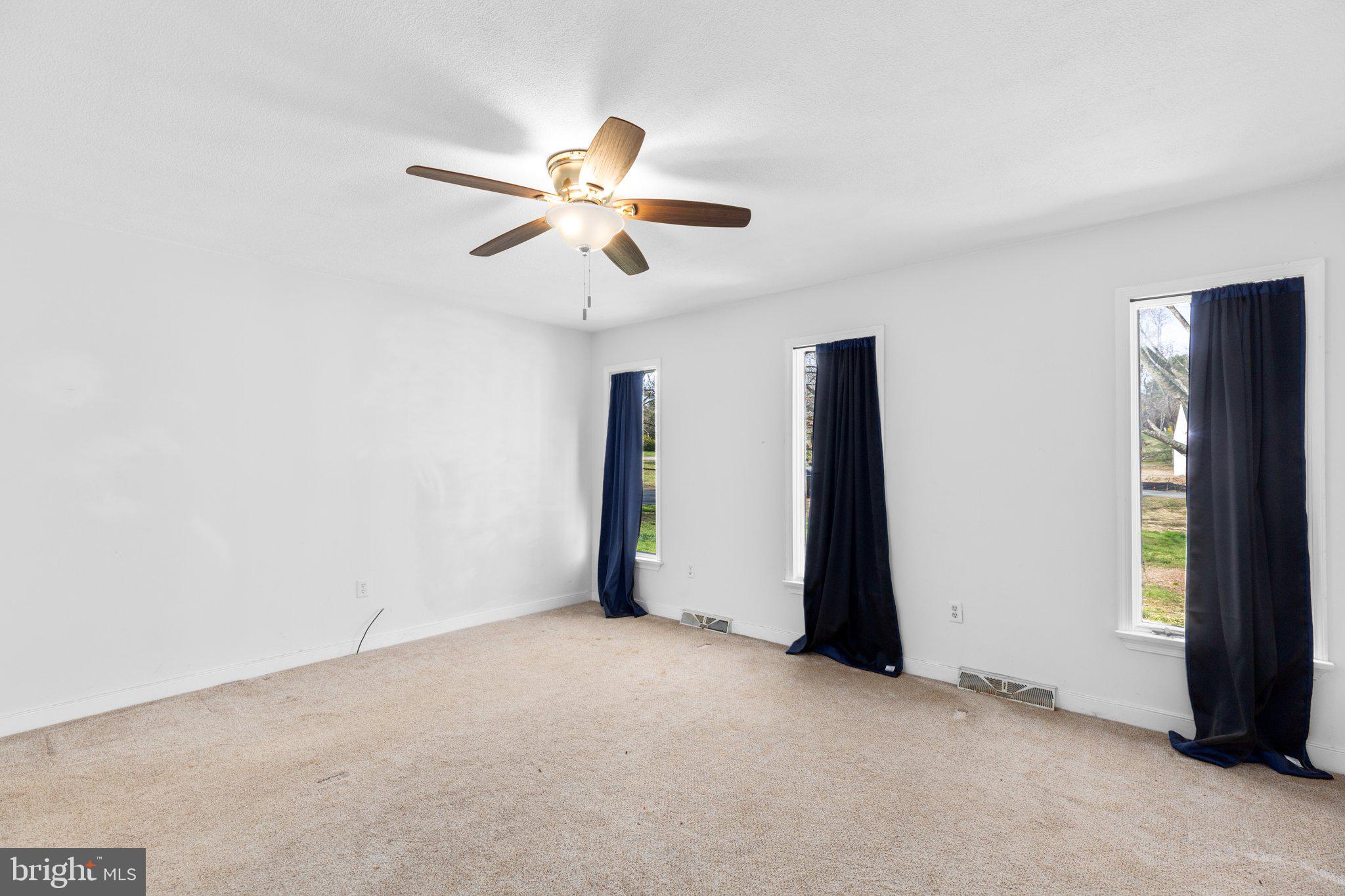 LAKE ACRES - Residential