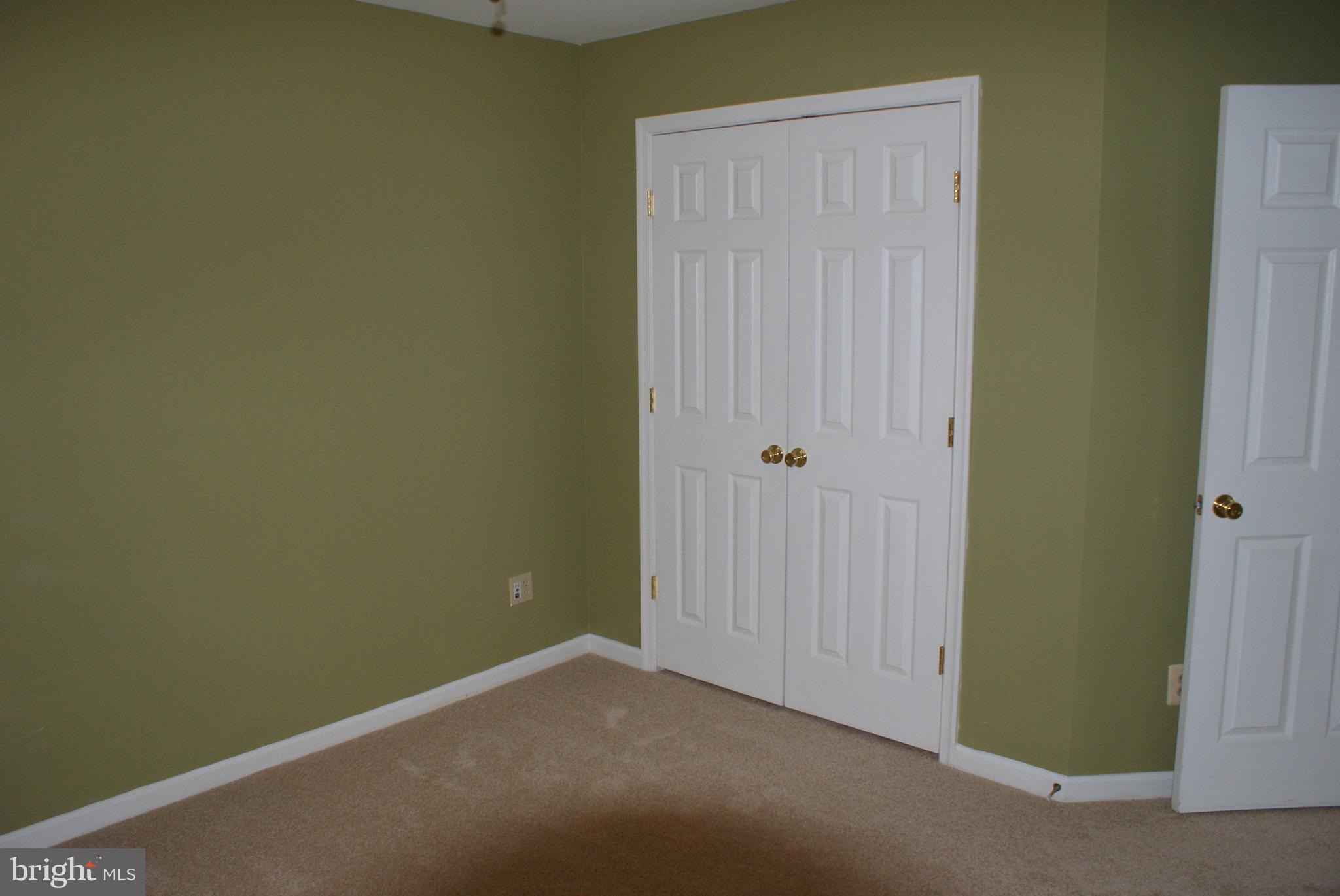 SENECA VIEW ESTATES - Residential Lease