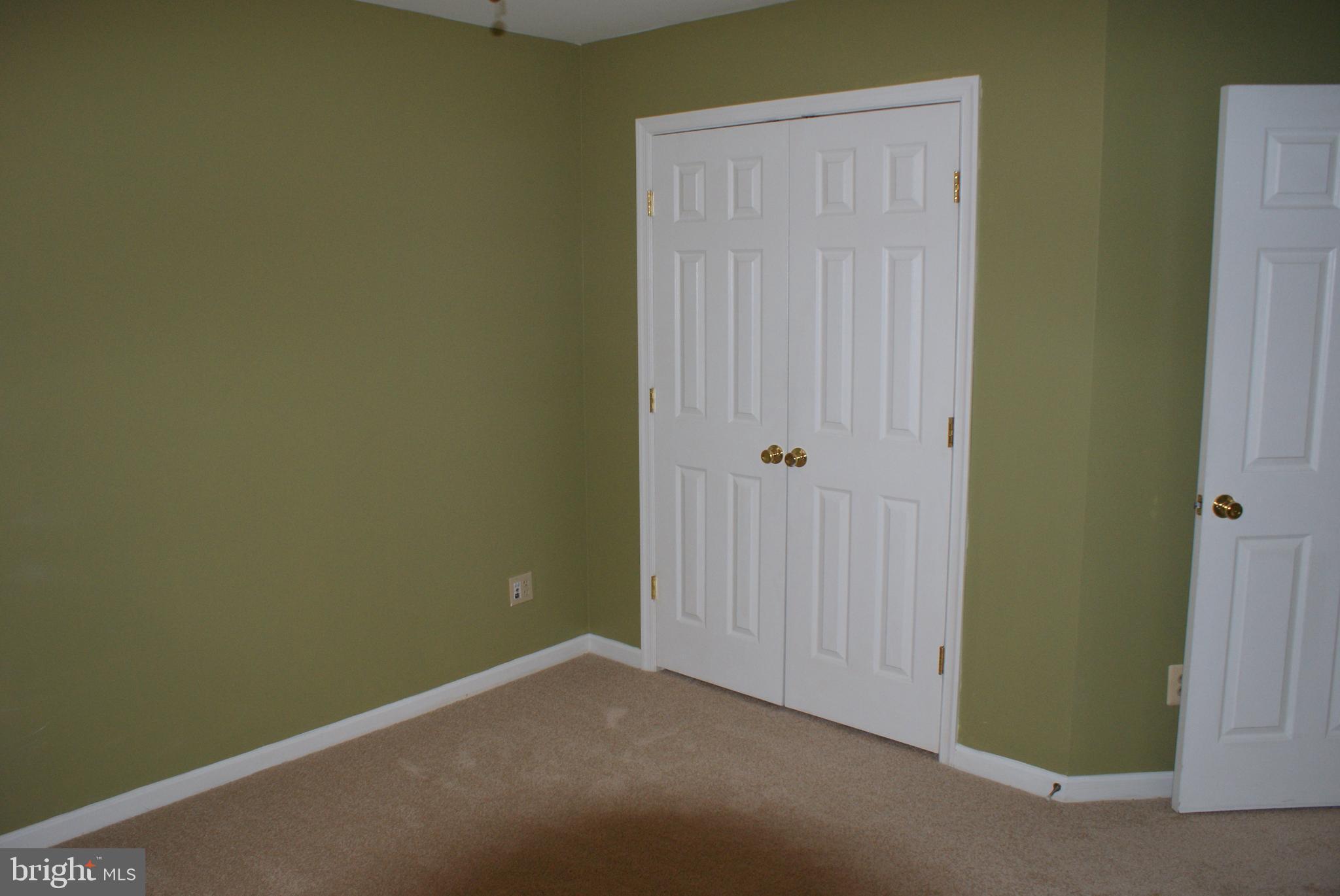 SENECA VIEW ESTATES - Residential Lease