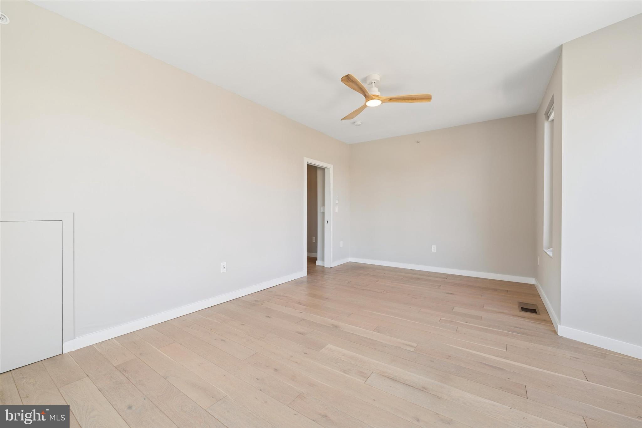 OLDE KENSINGTON - Residential Lease