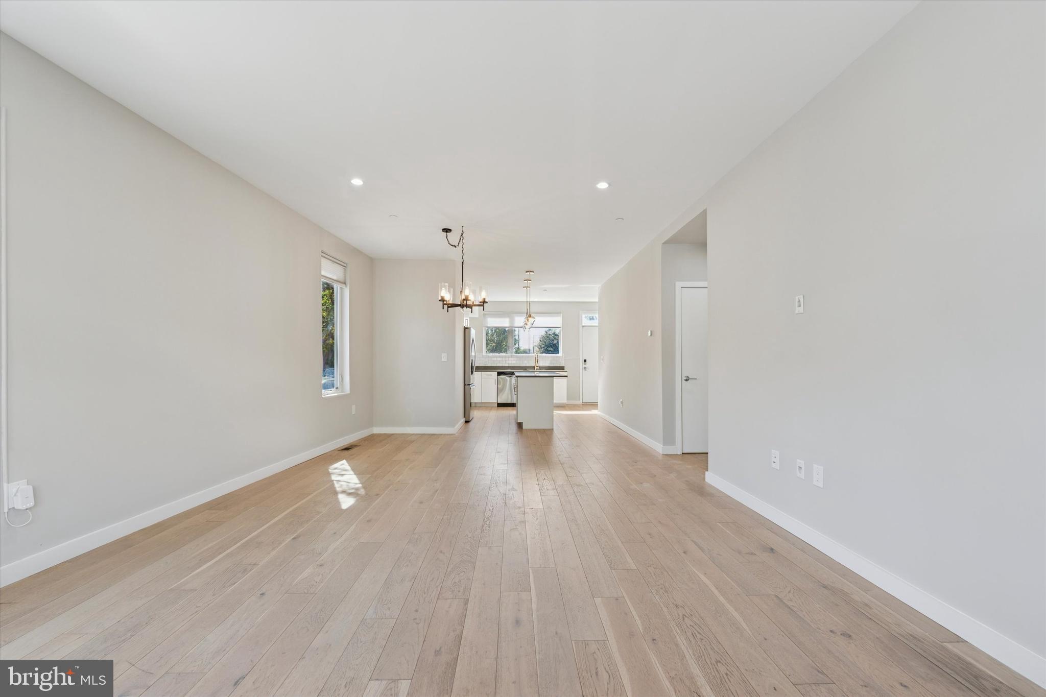 OLDE KENSINGTON - Residential Lease