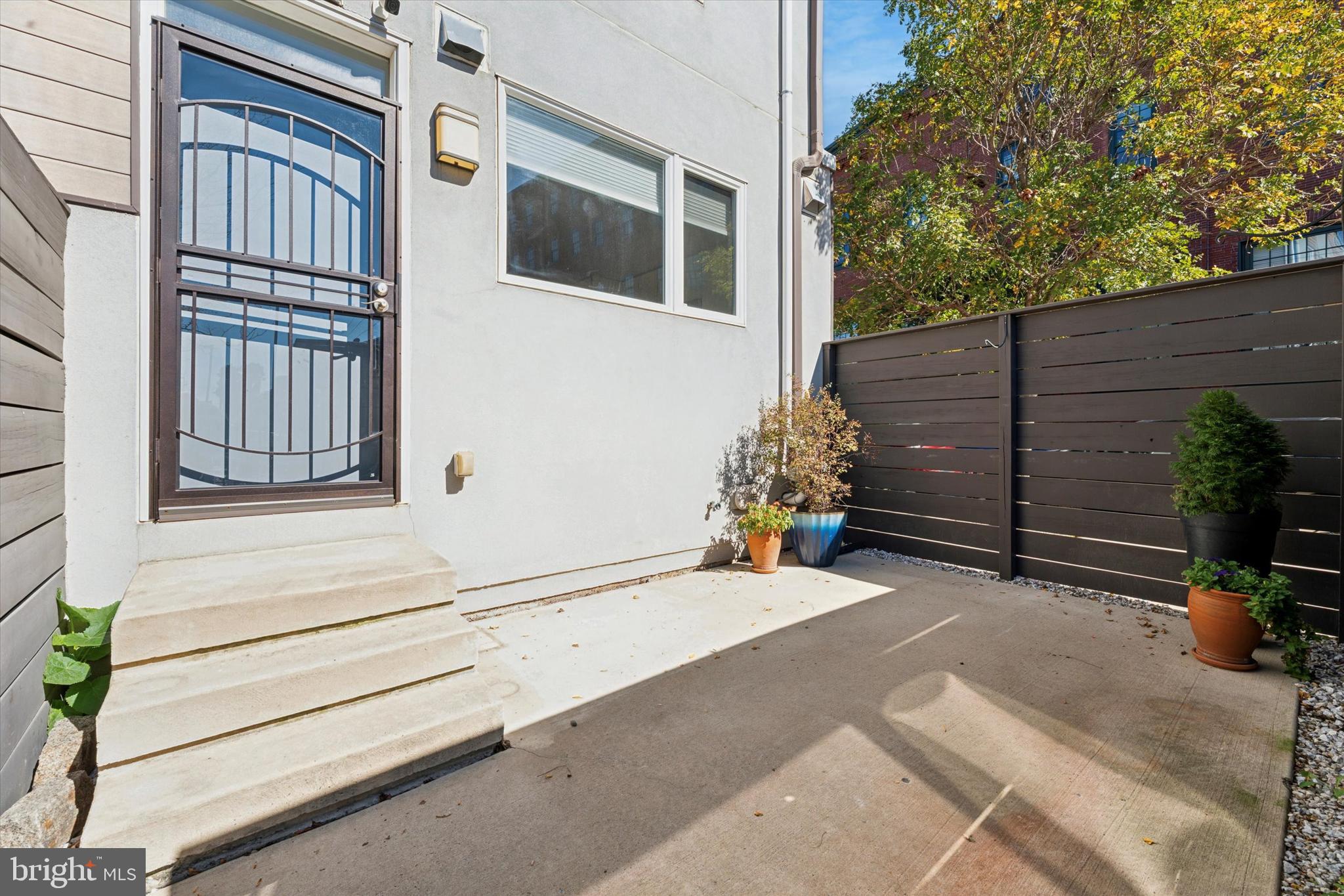 OLDE KENSINGTON - Residential Lease