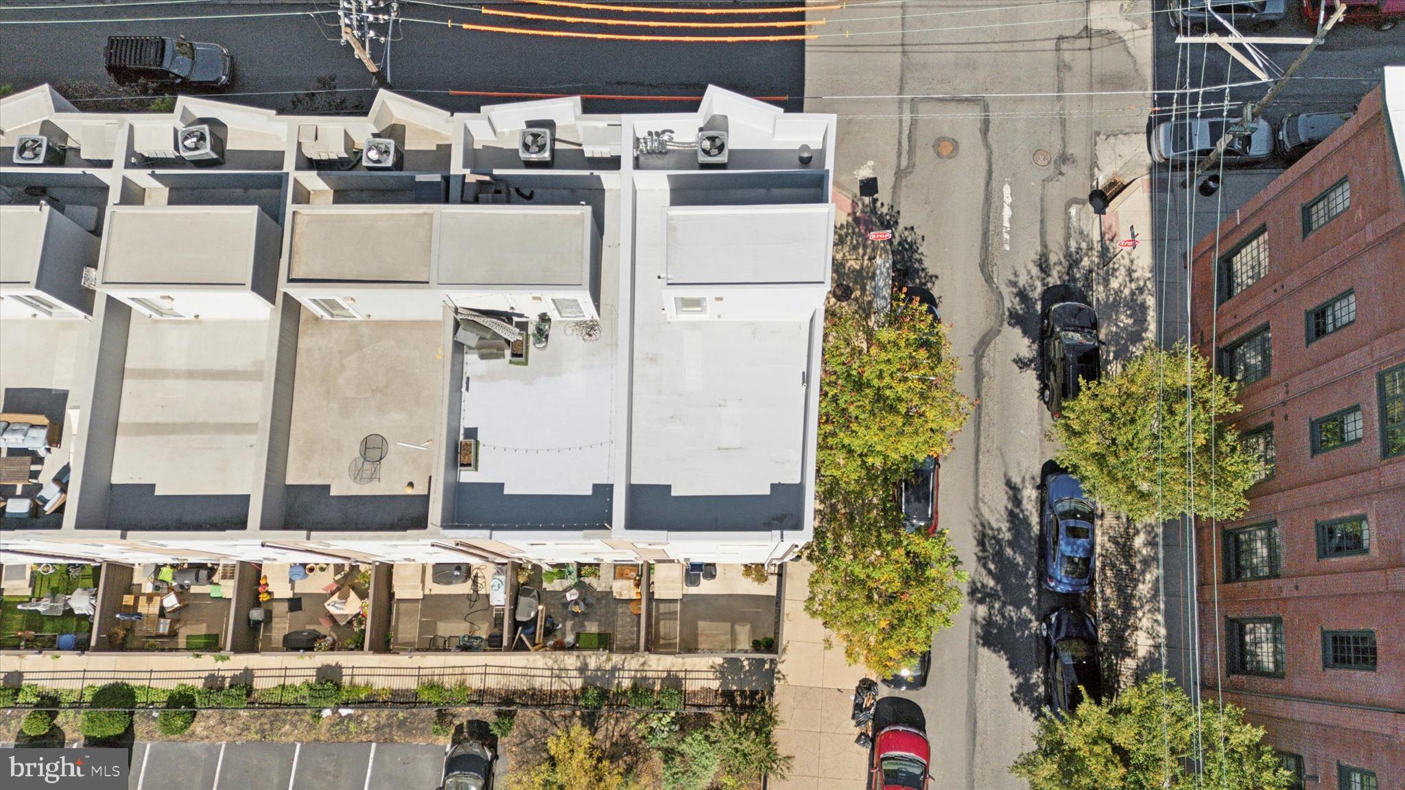 OLDE KENSINGTON - Residential Lease