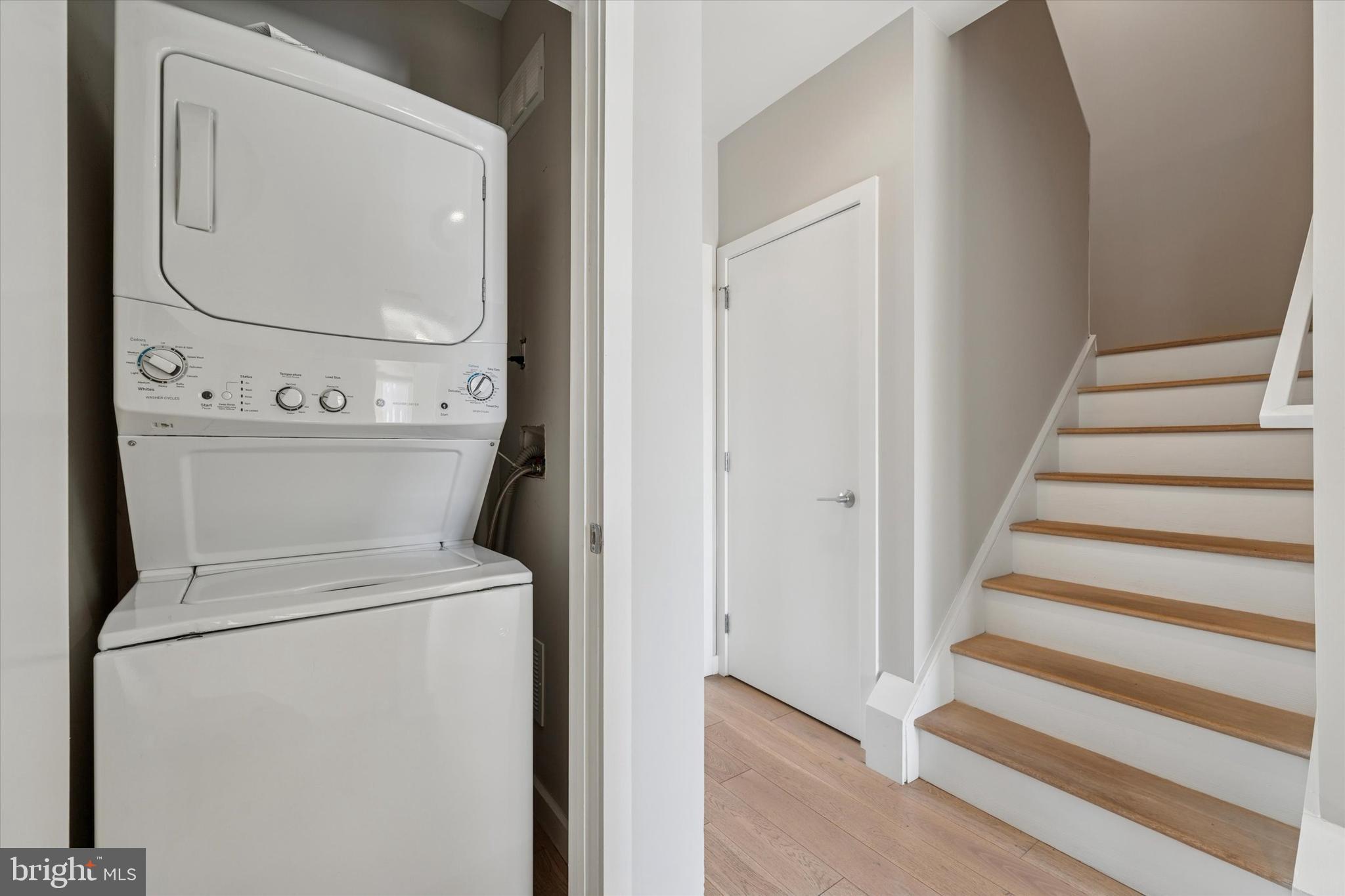 OLDE KENSINGTON - Residential Lease