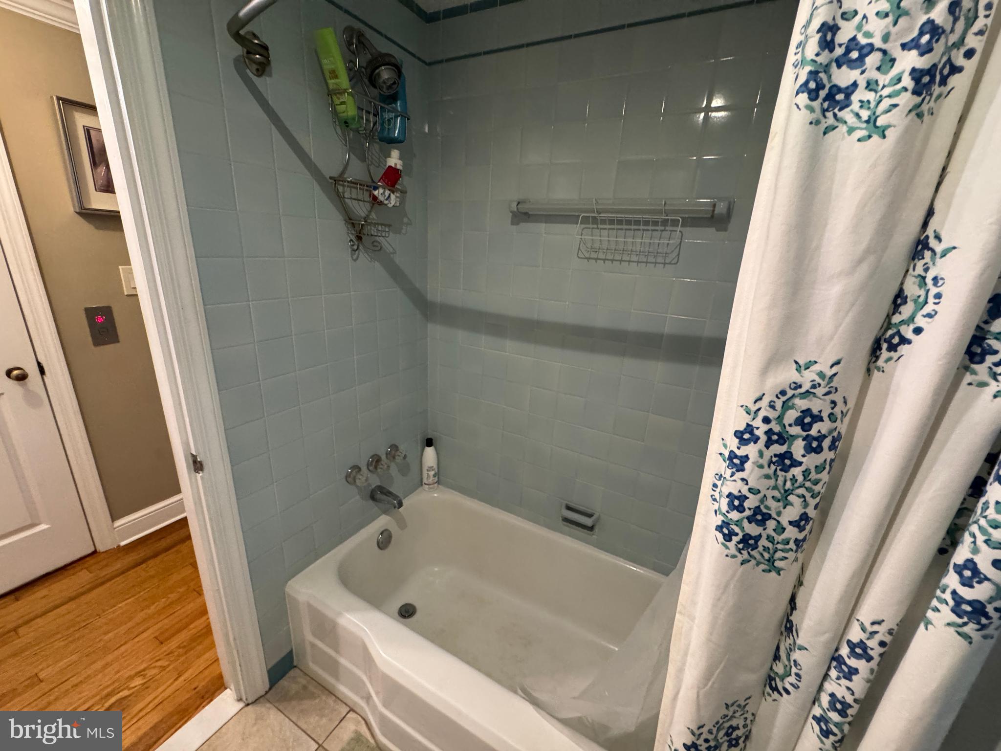 GULPH MILLS VIL - Residential