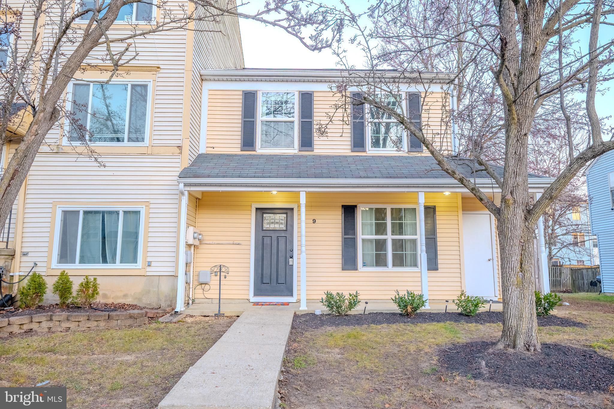 RIVERSIDE RUN - Residential