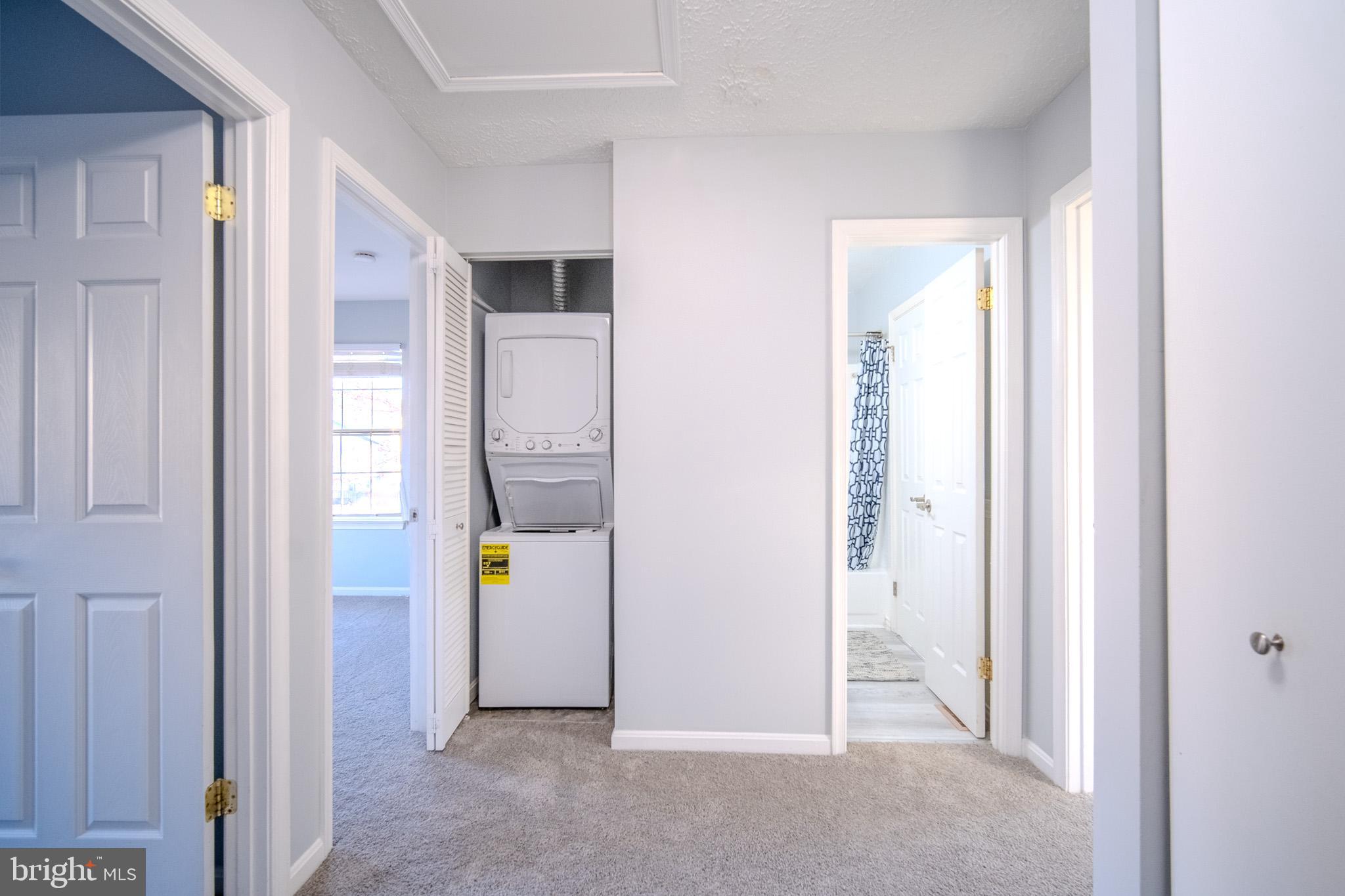 RIVERSIDE RUN - Residential