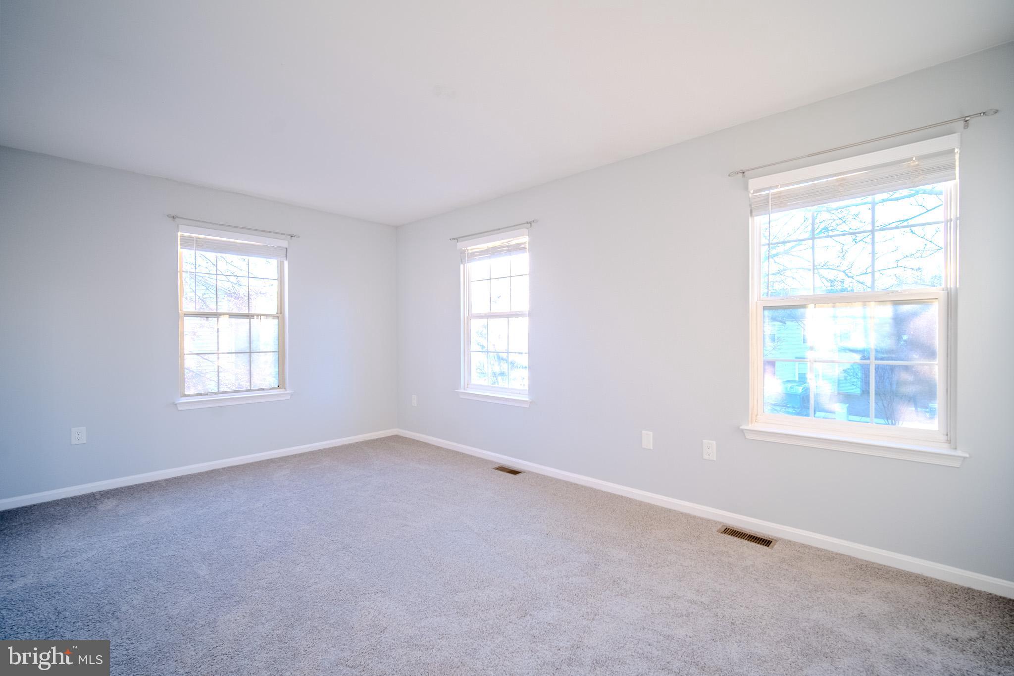 RIVERSIDE RUN - Residential