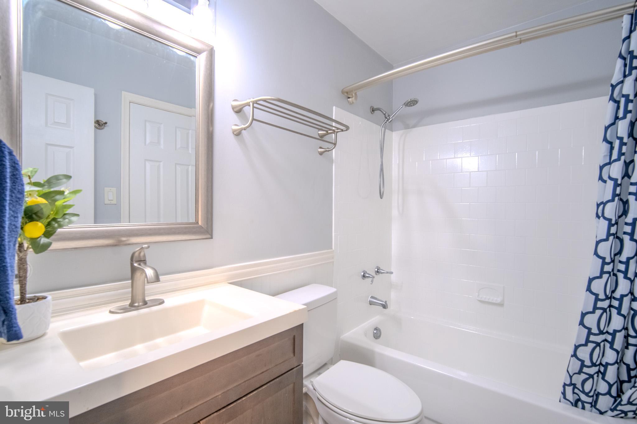 RIVERSIDE RUN - Residential