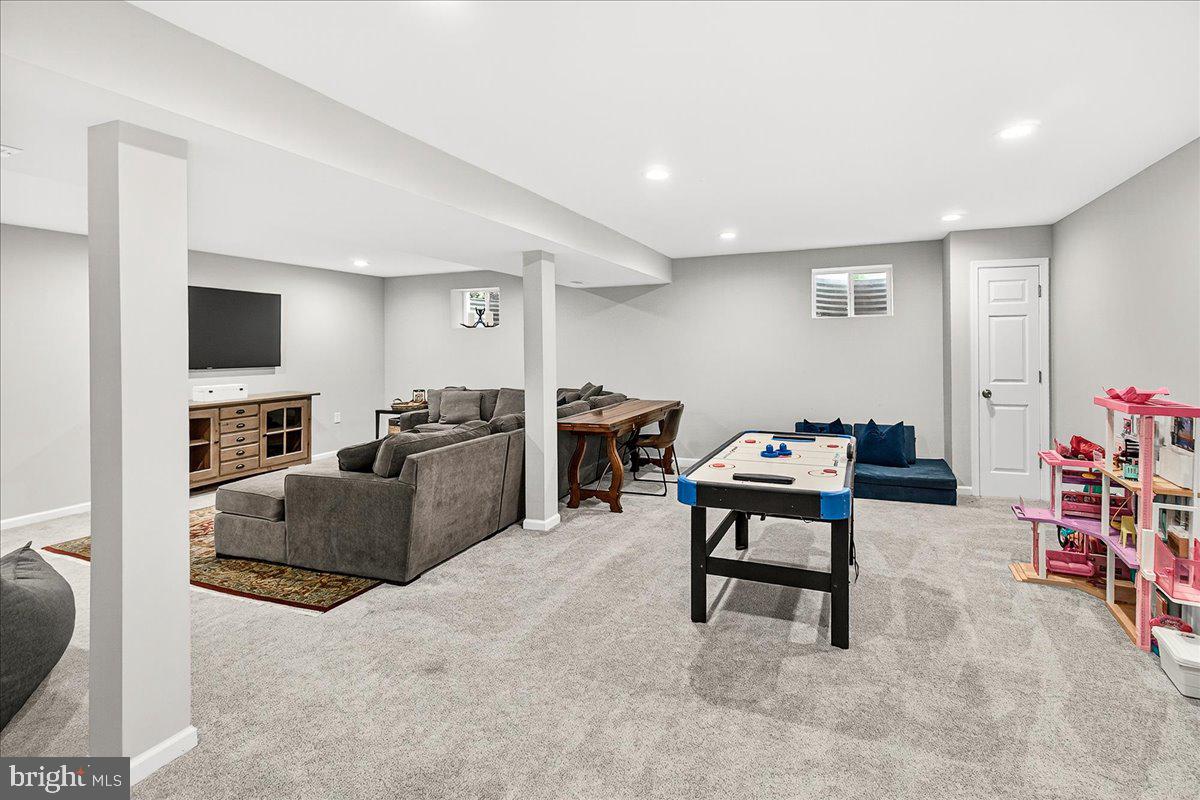 GOSHEN HUNT HILLS - Residential