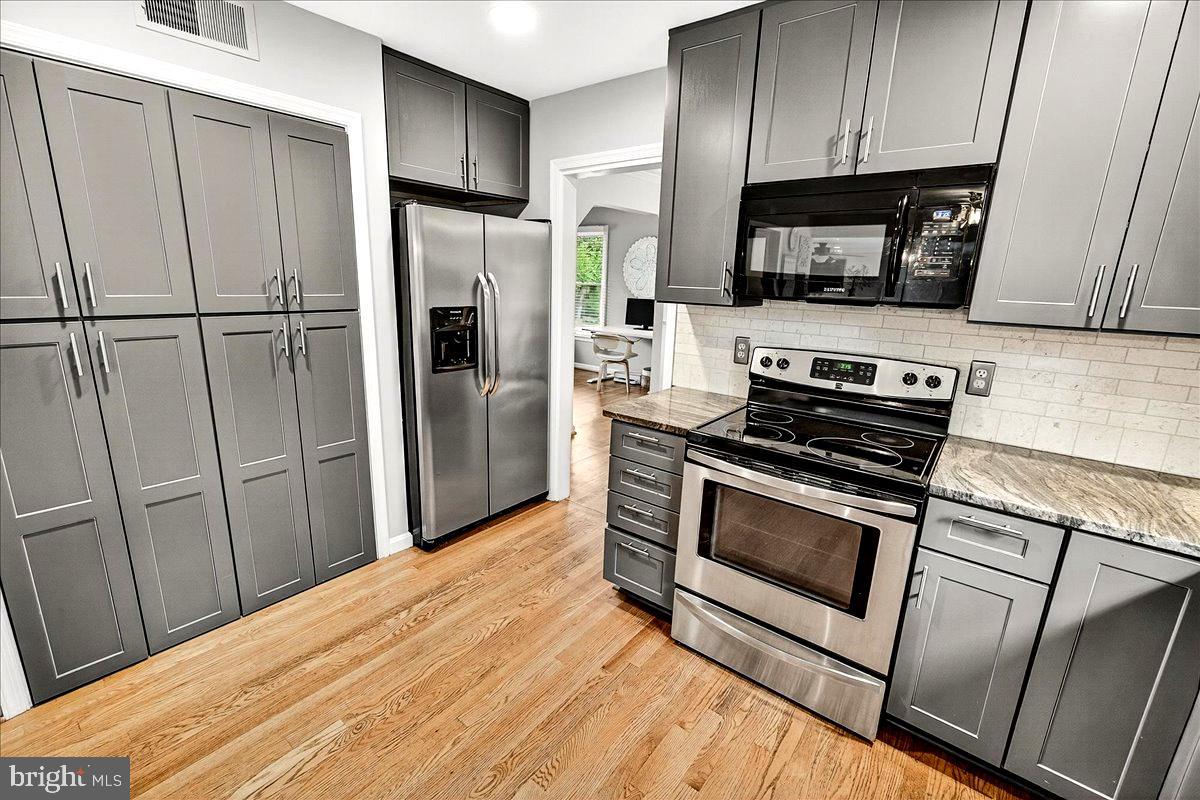 GOSHEN HUNT HILLS - Residential