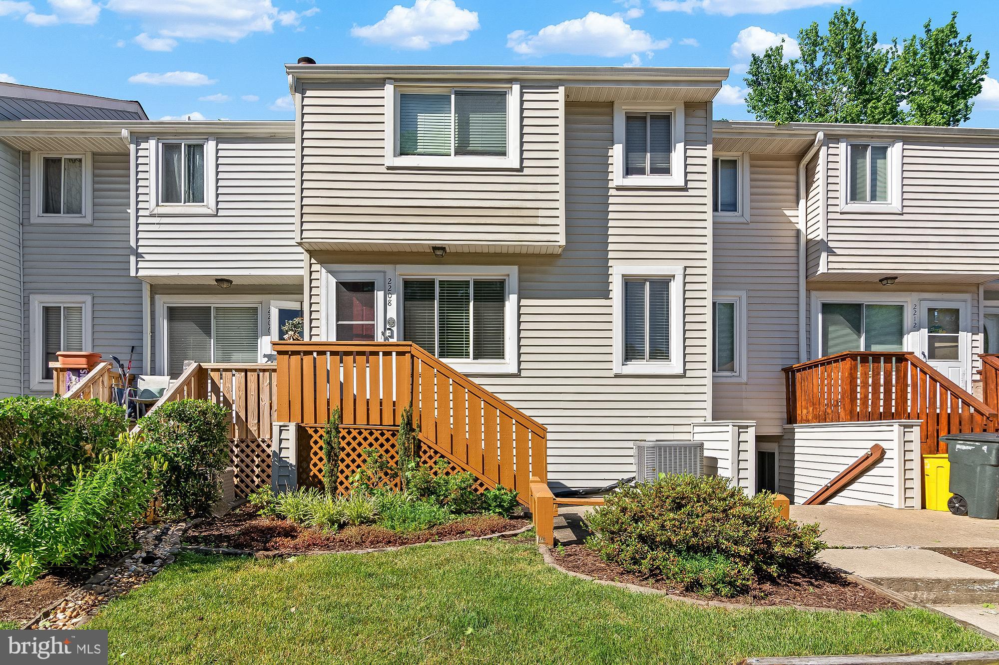 2208 NOTELY LANE
