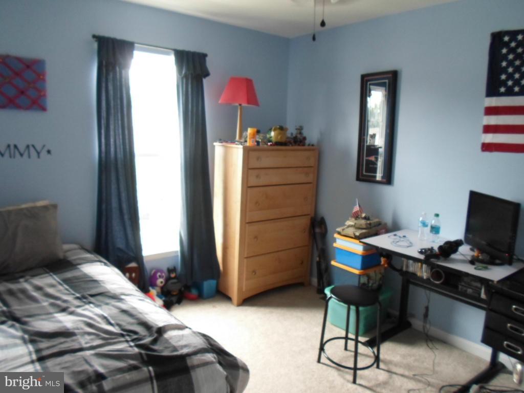 COLONIAL HILLS - Residential Lease