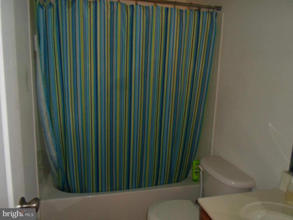 COLONIAL HILLS - Residential Lease