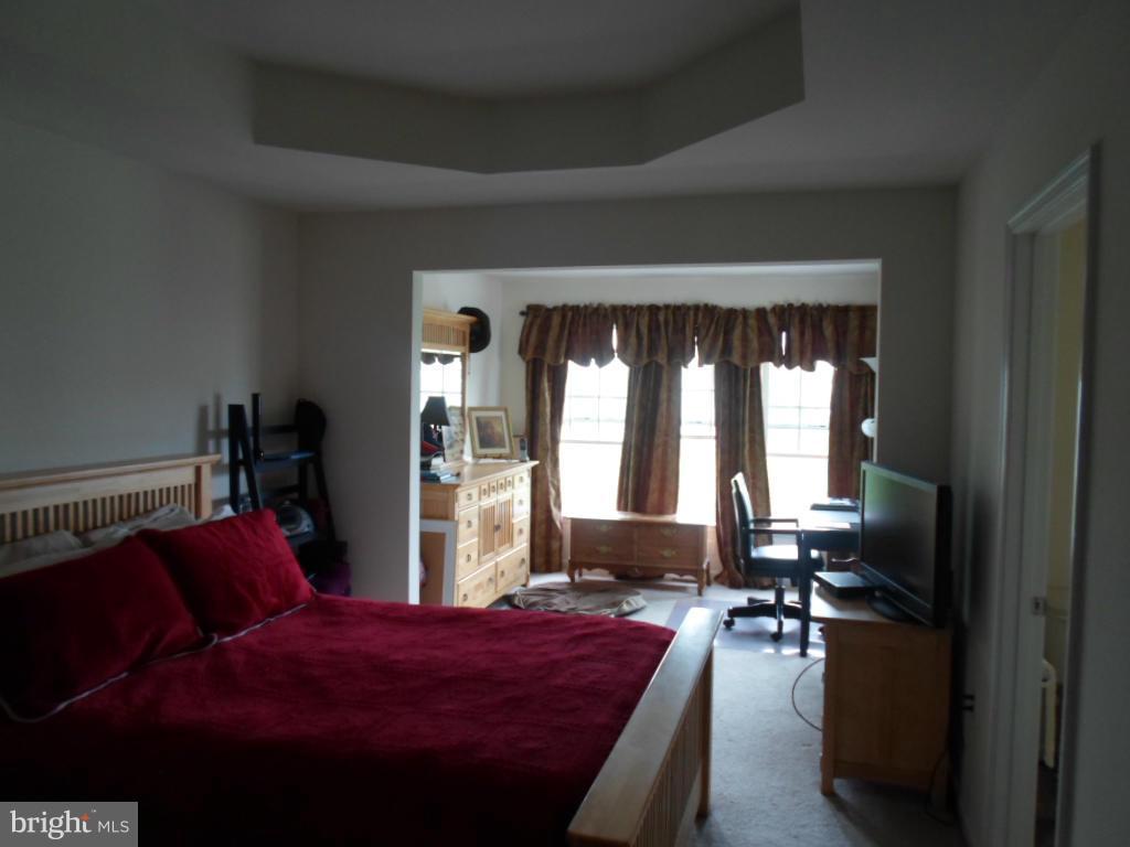 COLONIAL HILLS - Residential Lease