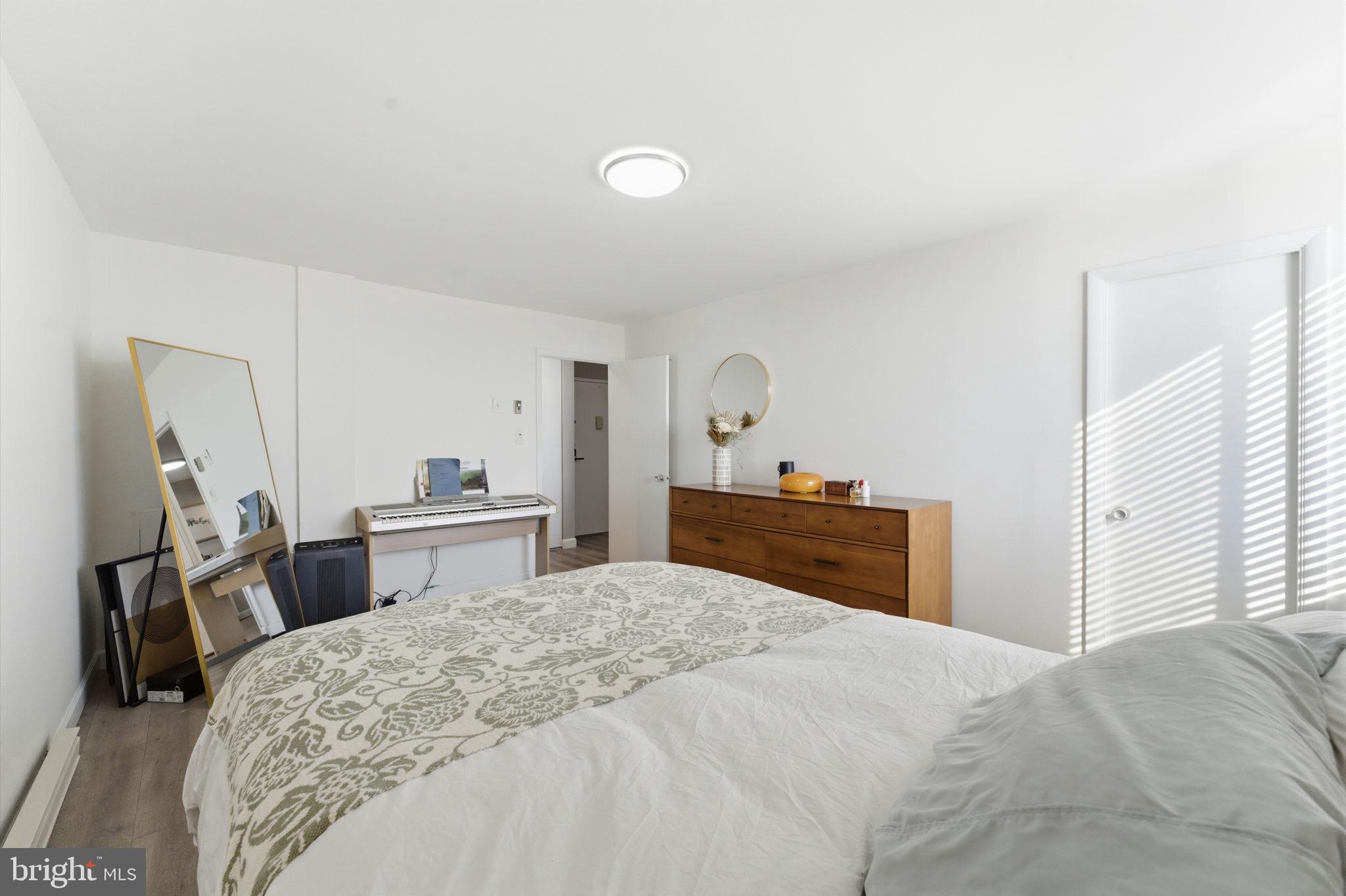 BARCROFT HILLS - Residential