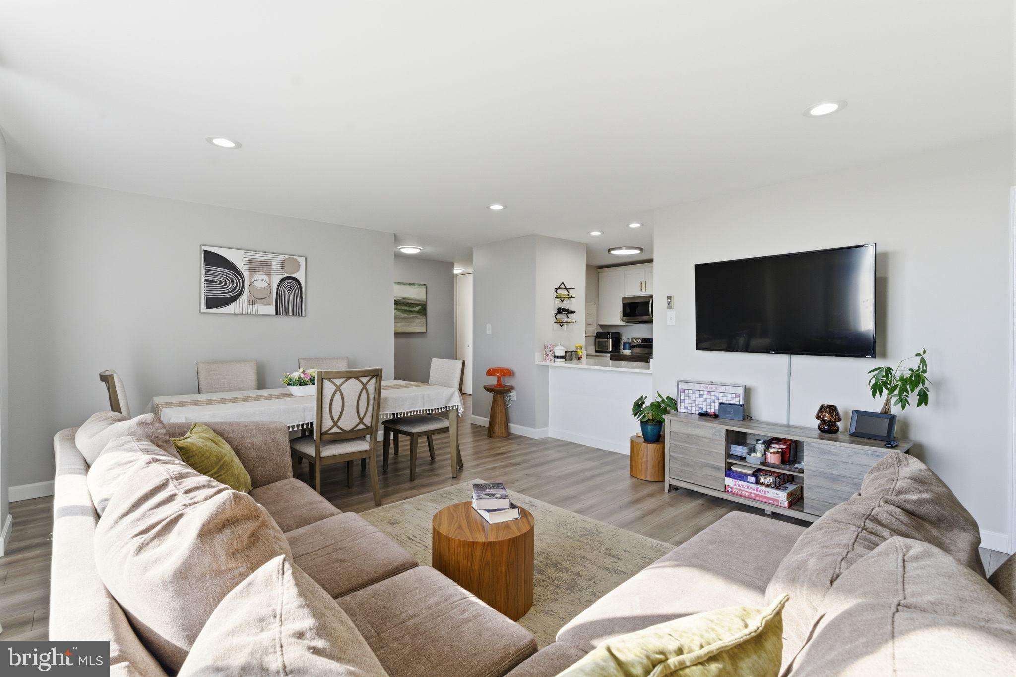 BARCROFT HILLS - Residential