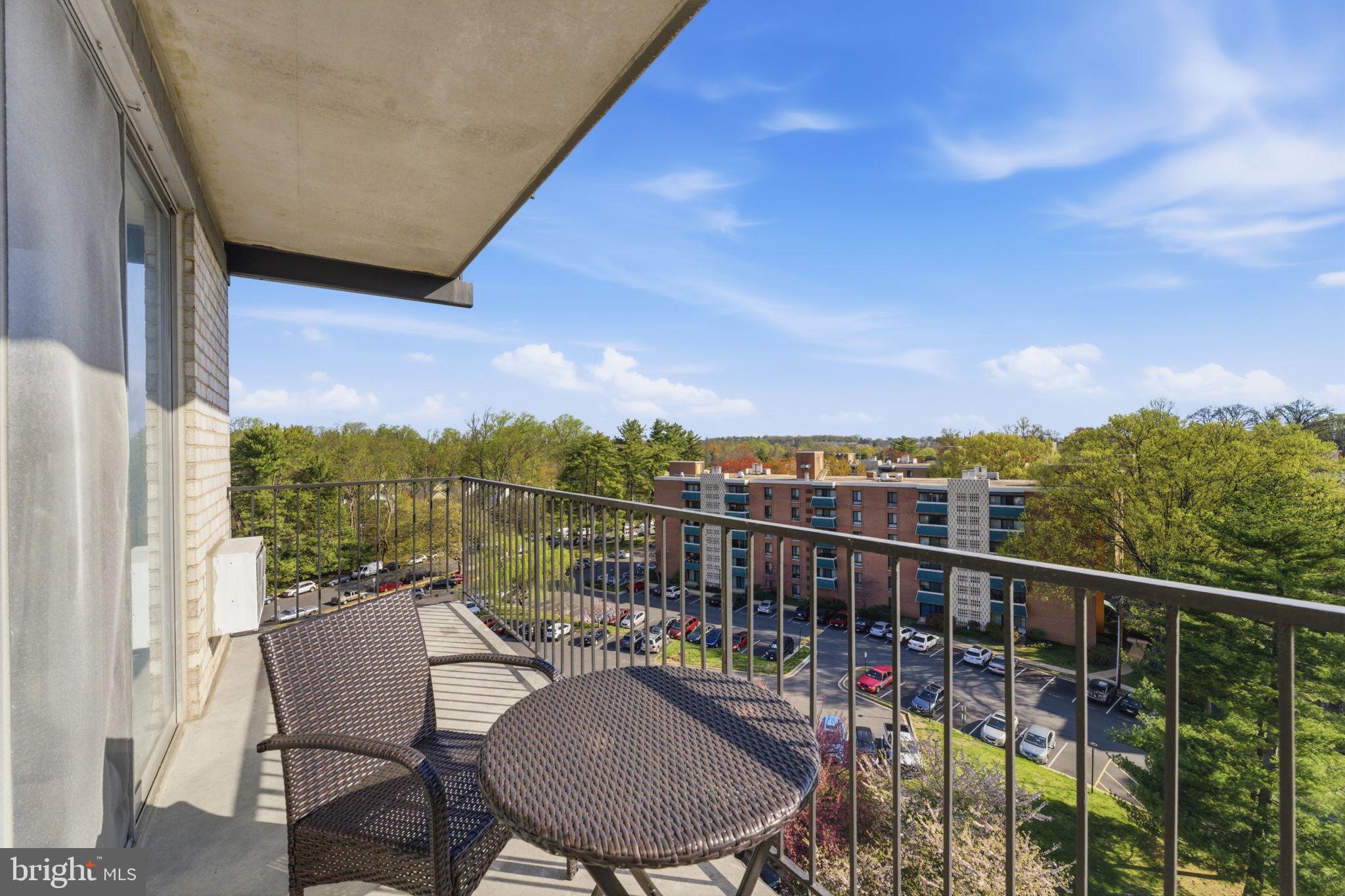 BARCROFT HILLS - Residential