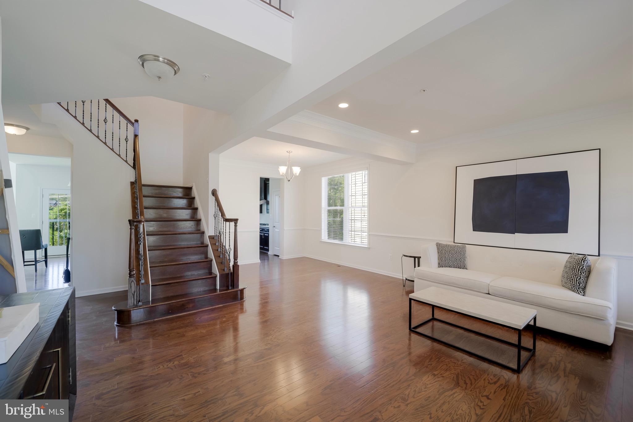 MARLBORO RIDGE - Residential