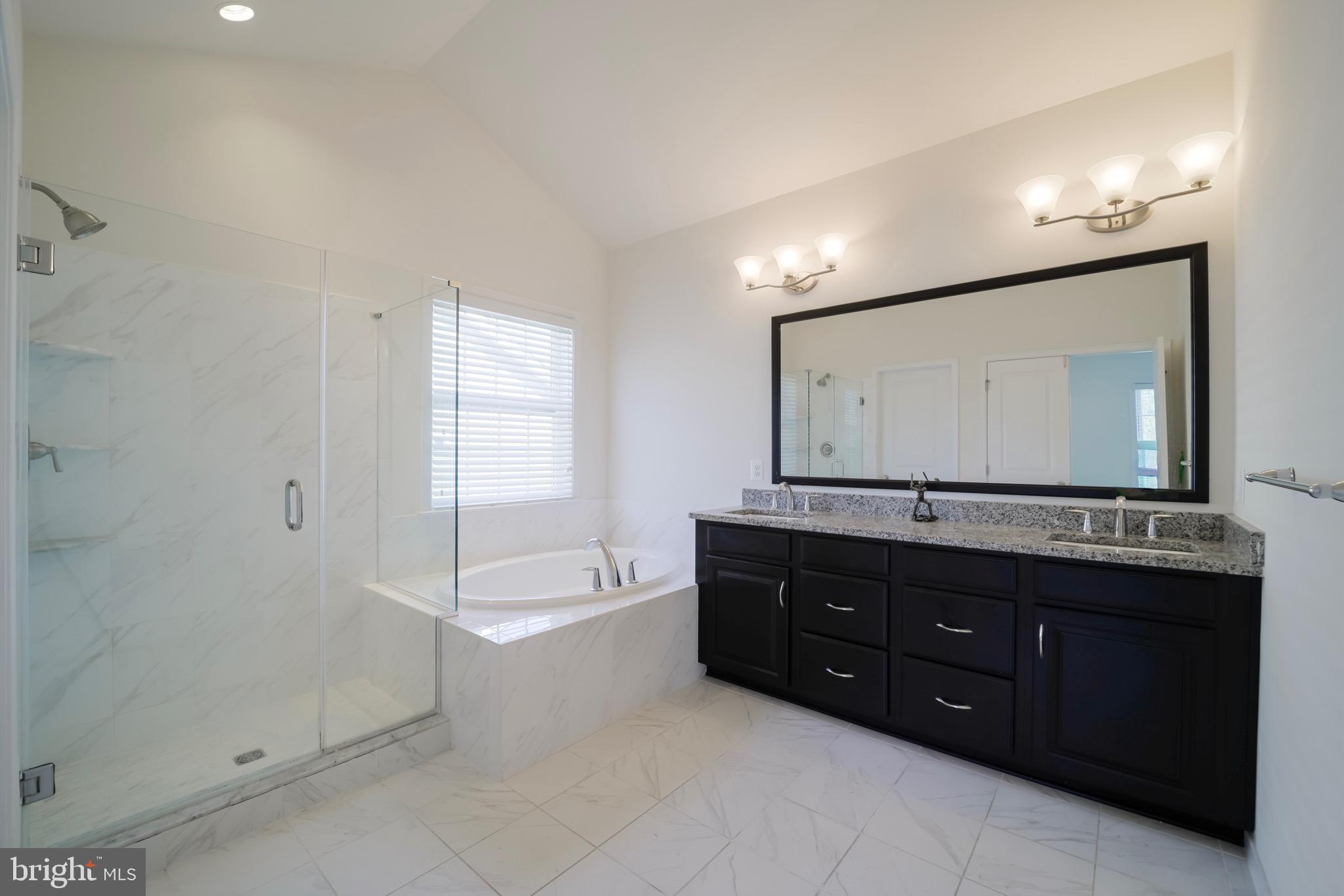 MARLBORO RIDGE - Residential