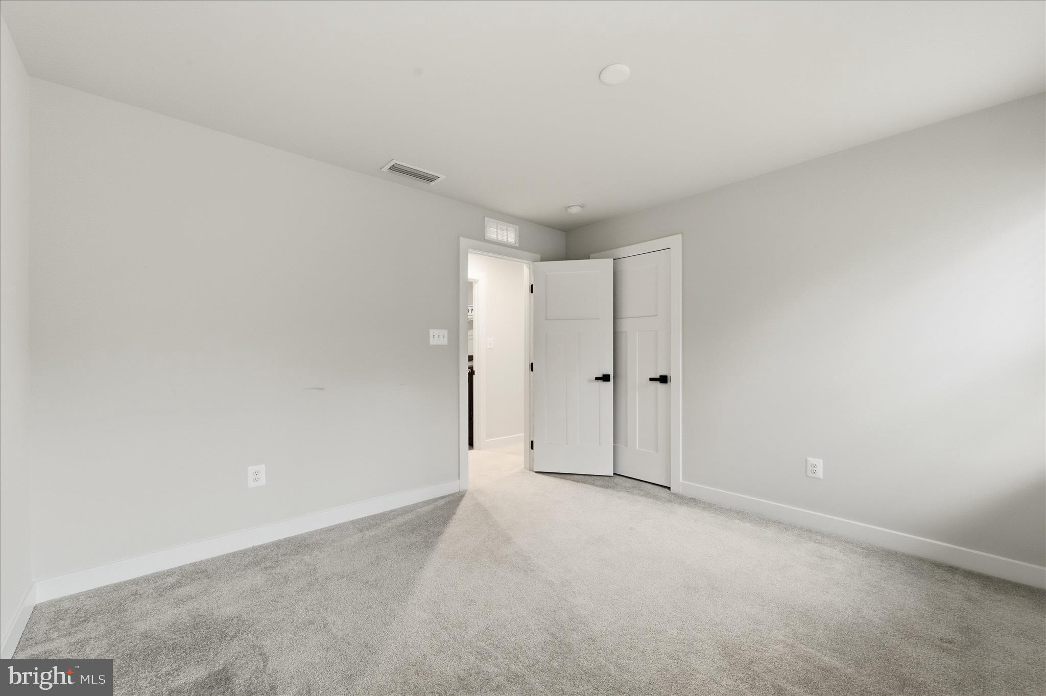 THE LAKES AT MARTINSBURG - Residential